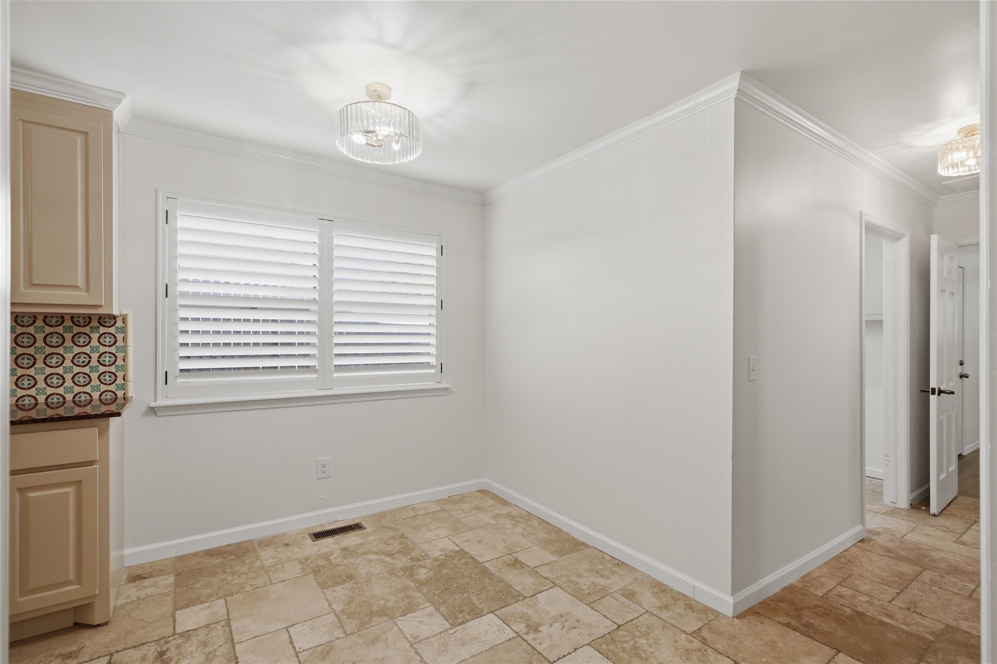 3637 E 48th Place Property Photo 20