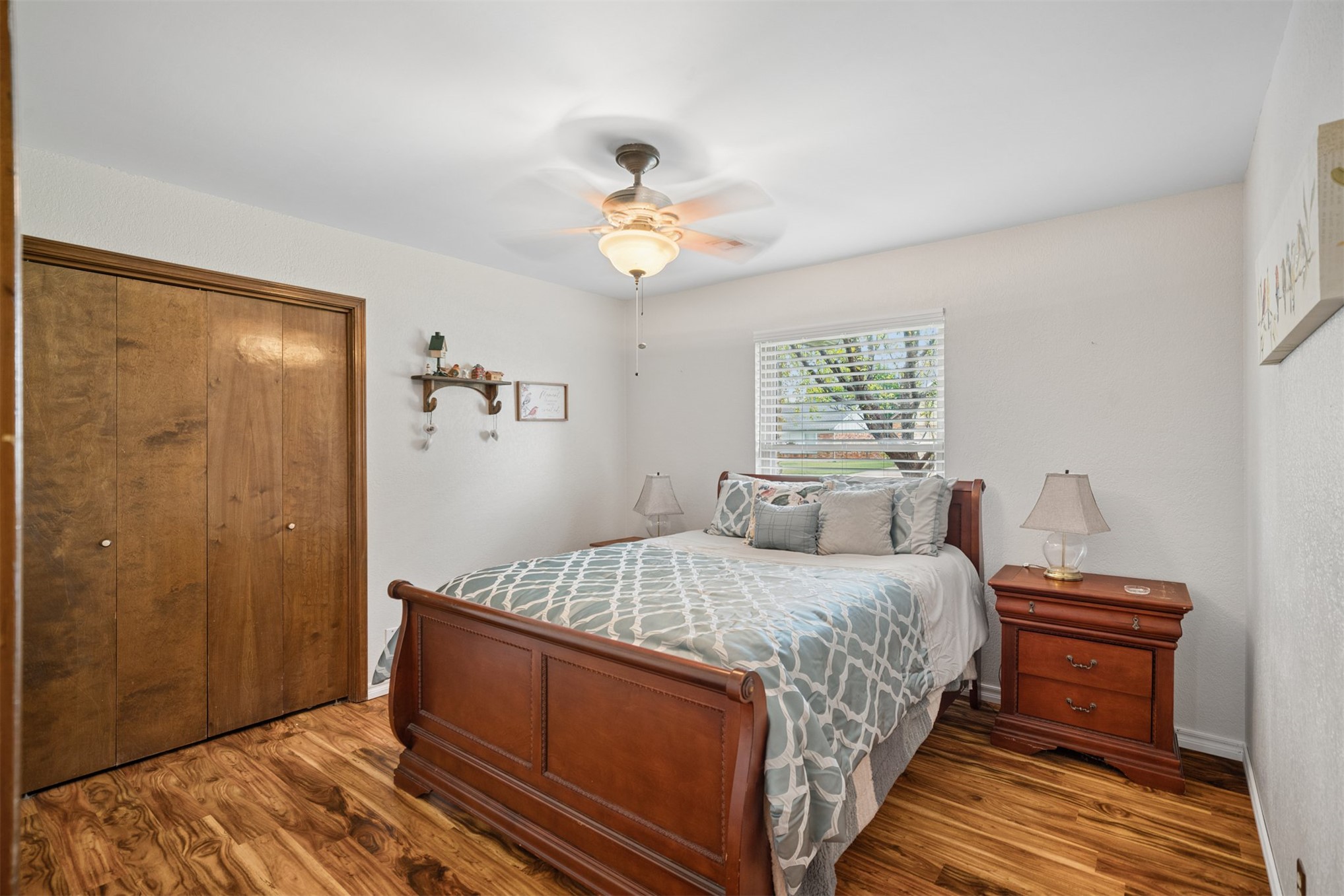 208 N Hemlock Avenue Property Photo 20