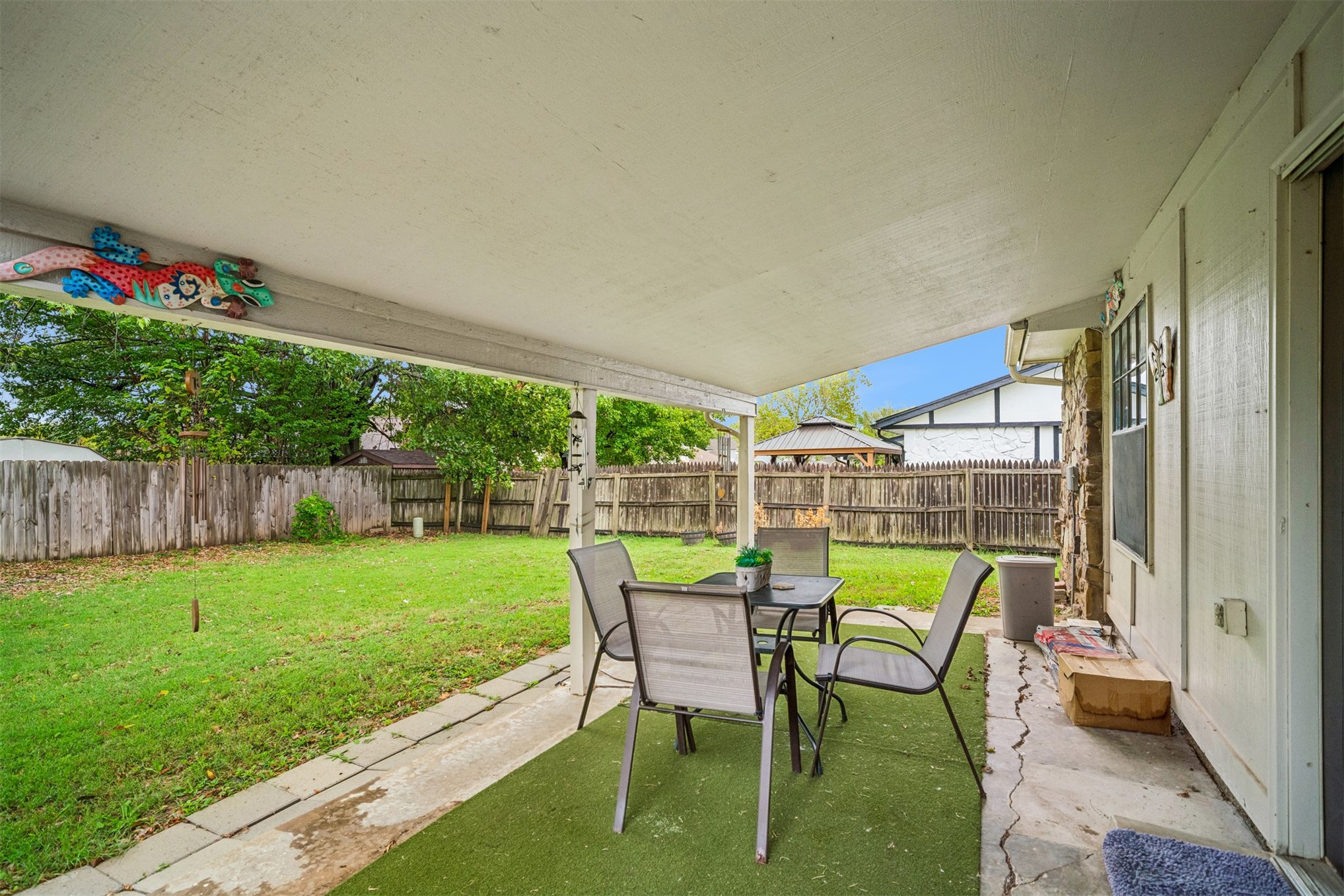 208 N Hemlock Avenue Property Photo 27