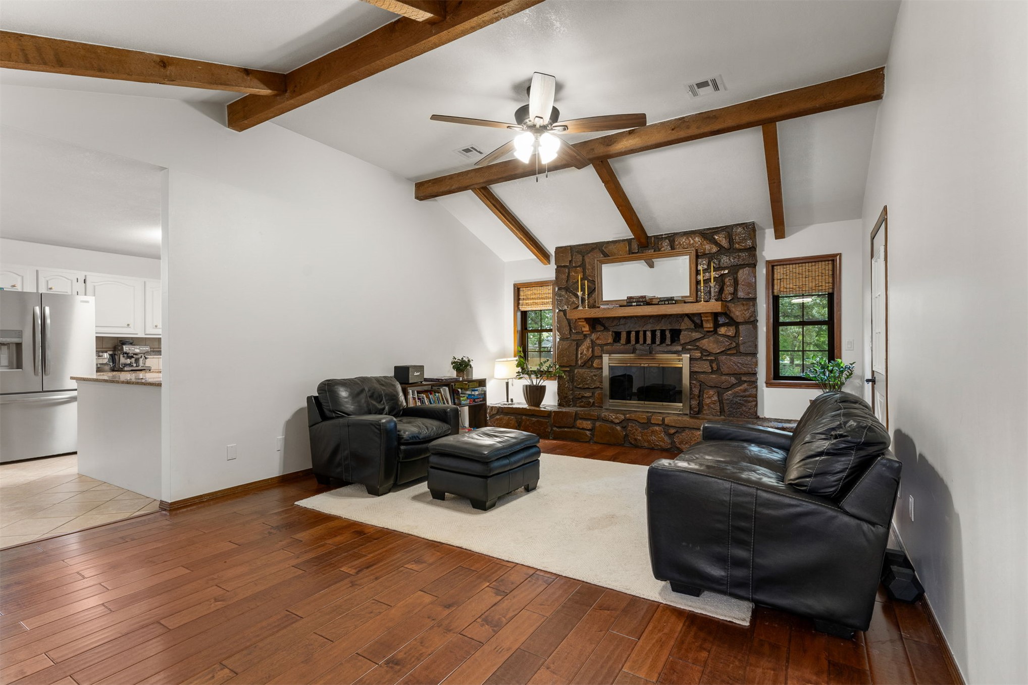 8939 N Crestwood Drive Property Photo 10