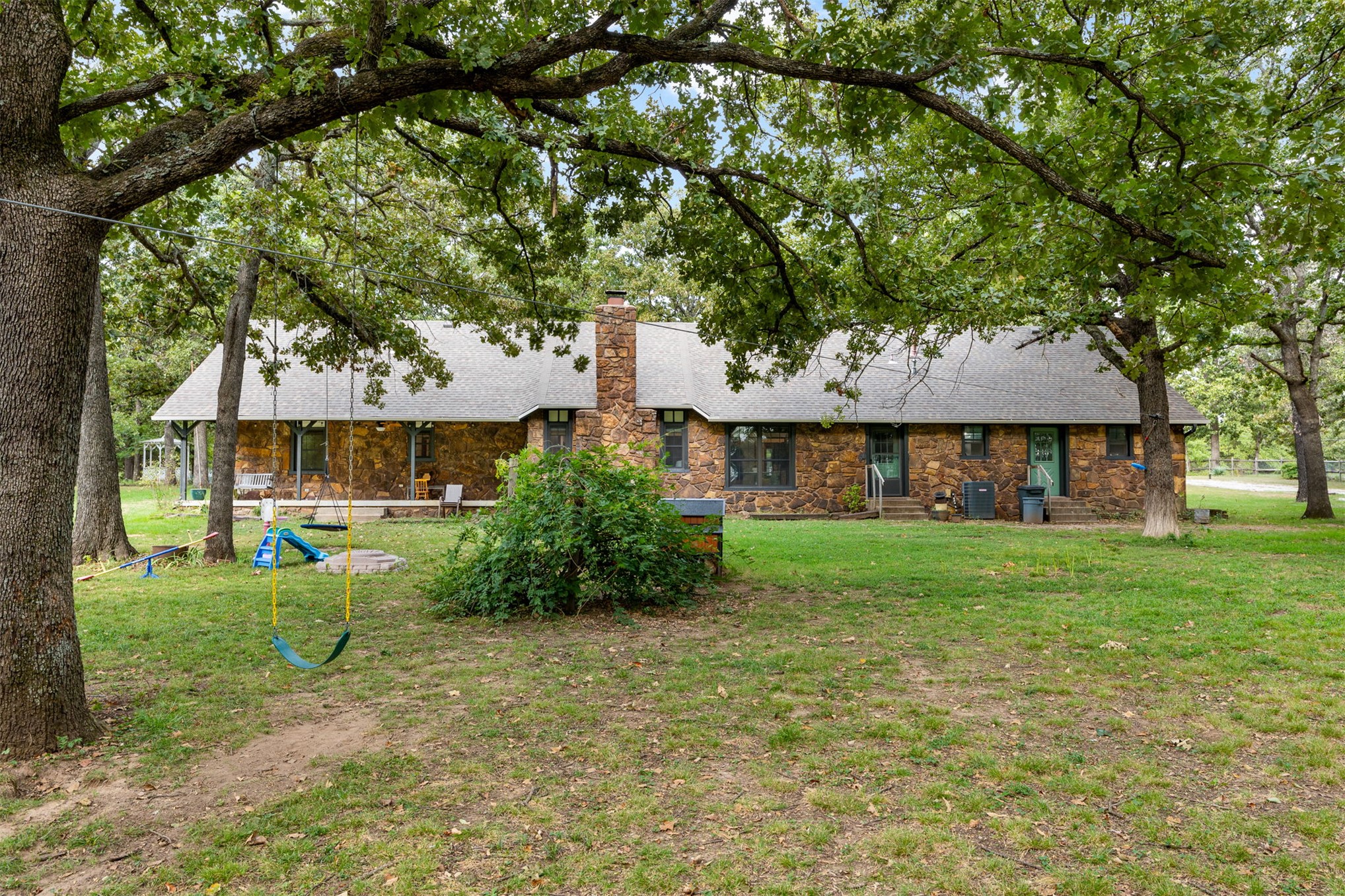8939 N Crestwood Drive Property Photo 41