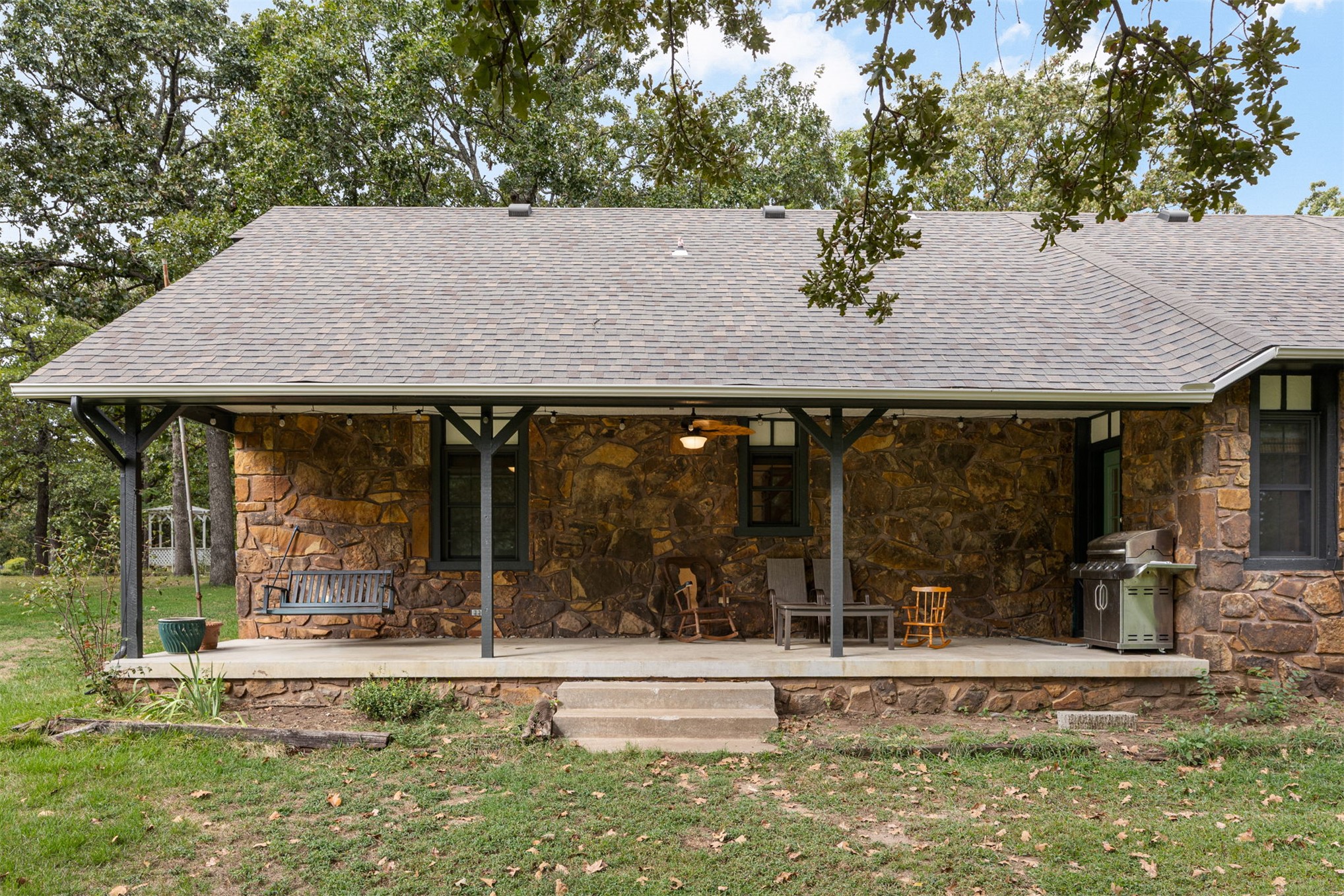 8939 N Crestwood Drive Property Photo 43