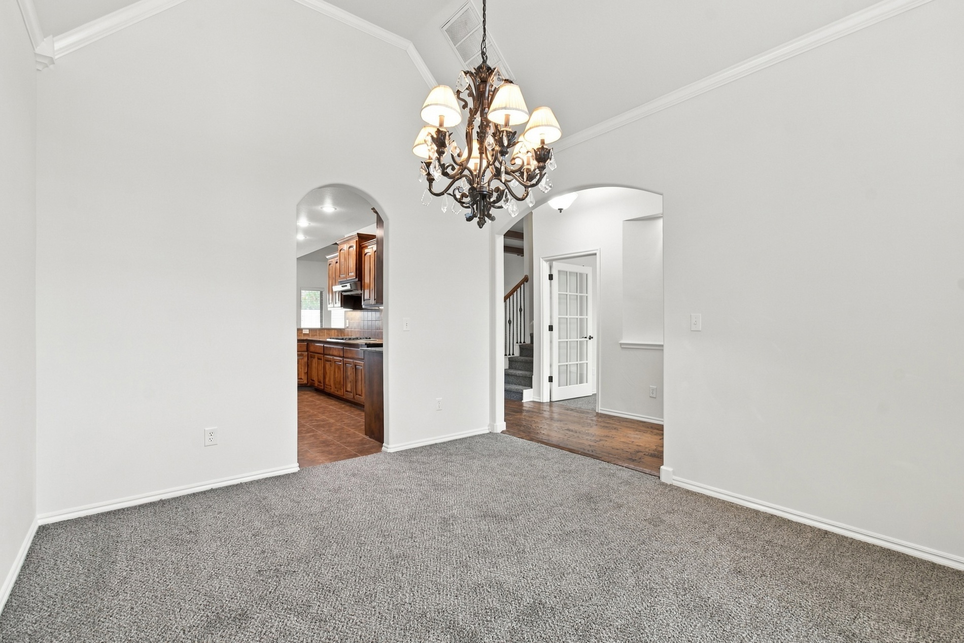 14239 S Kingston Avenue Property Photo 6