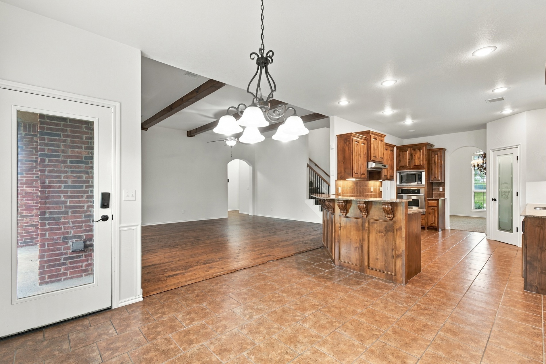 14239 S Kingston Avenue Property Photo 10
