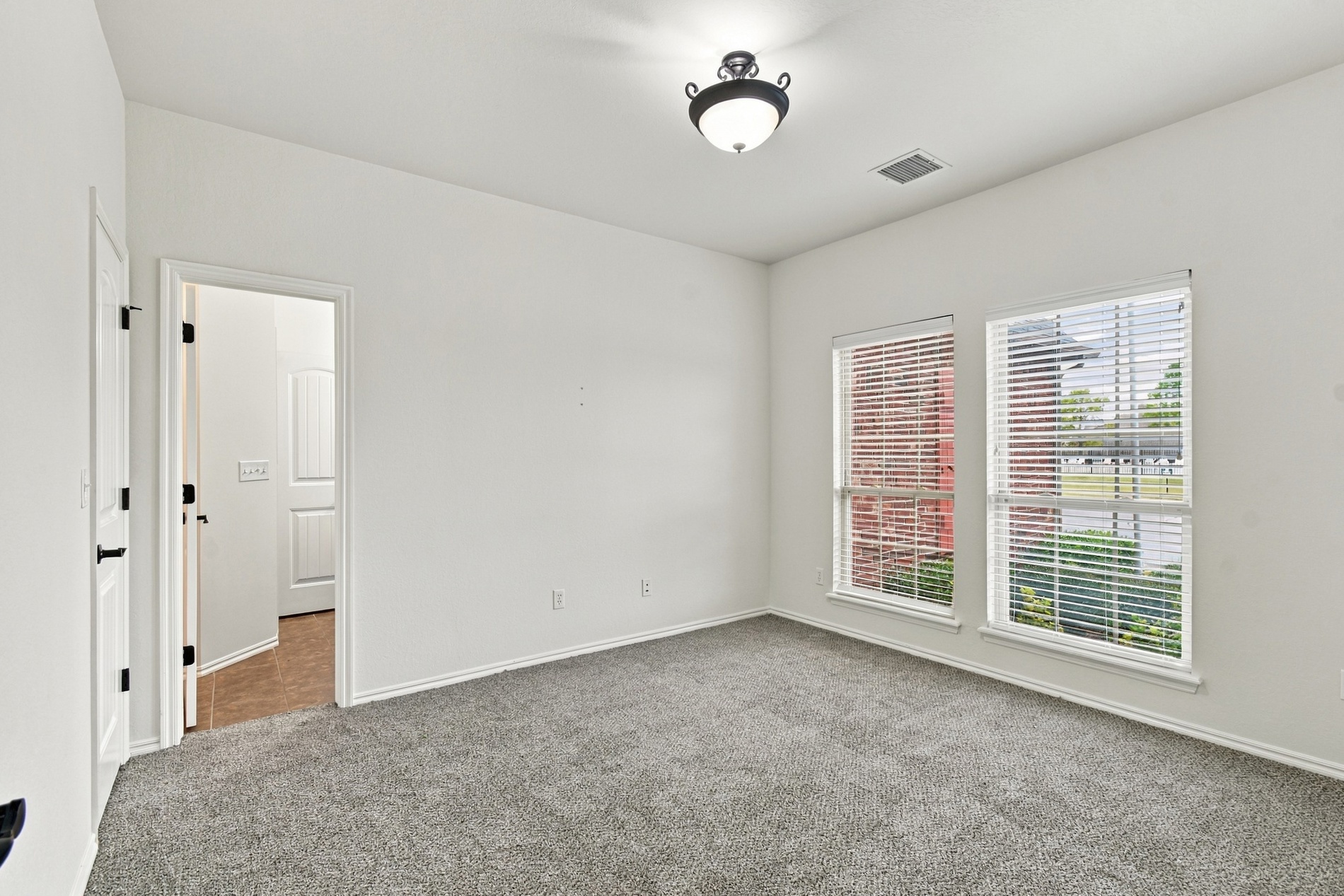 14239 S Kingston Avenue Property Photo 15