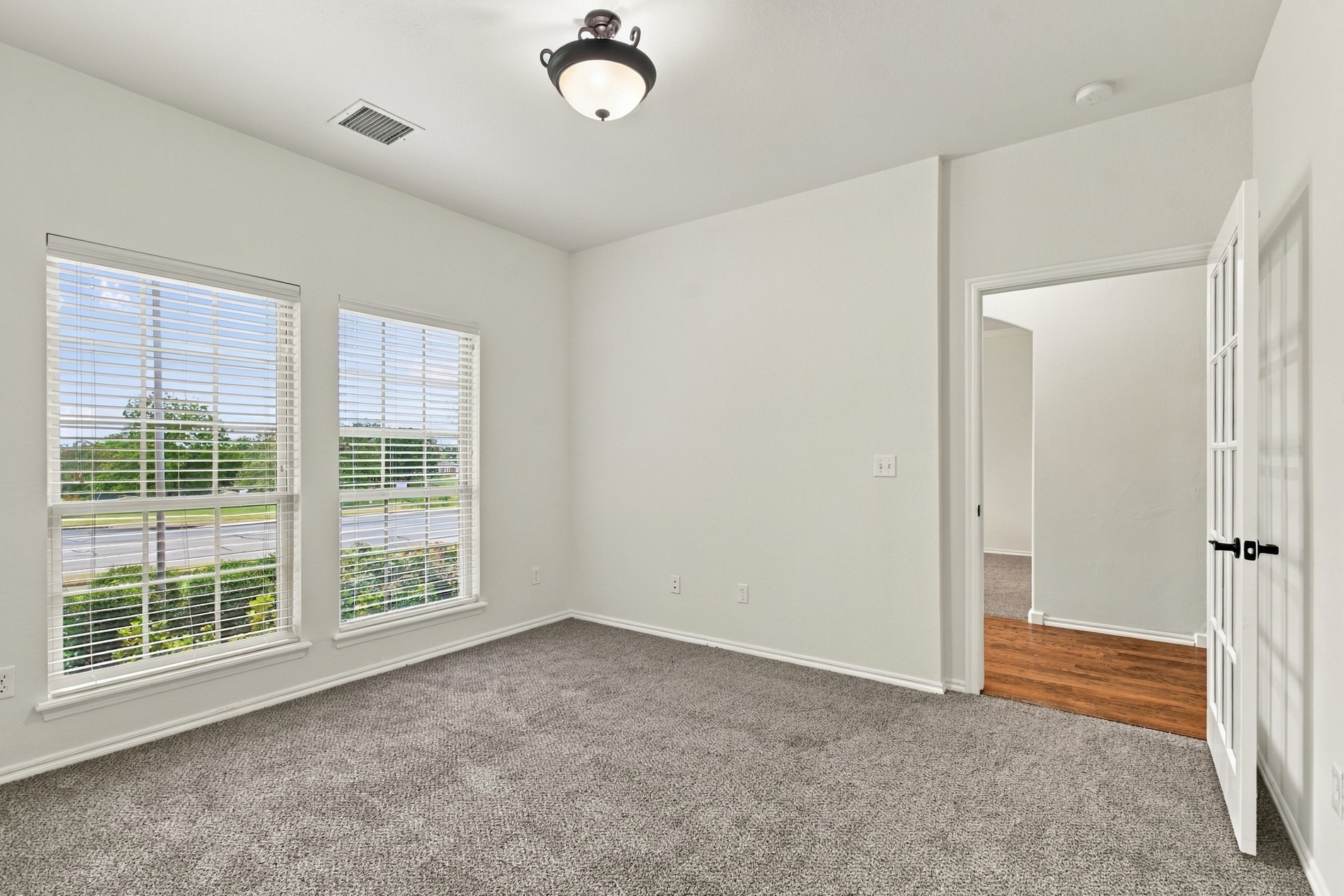 14239 S Kingston Avenue Property Photo 16