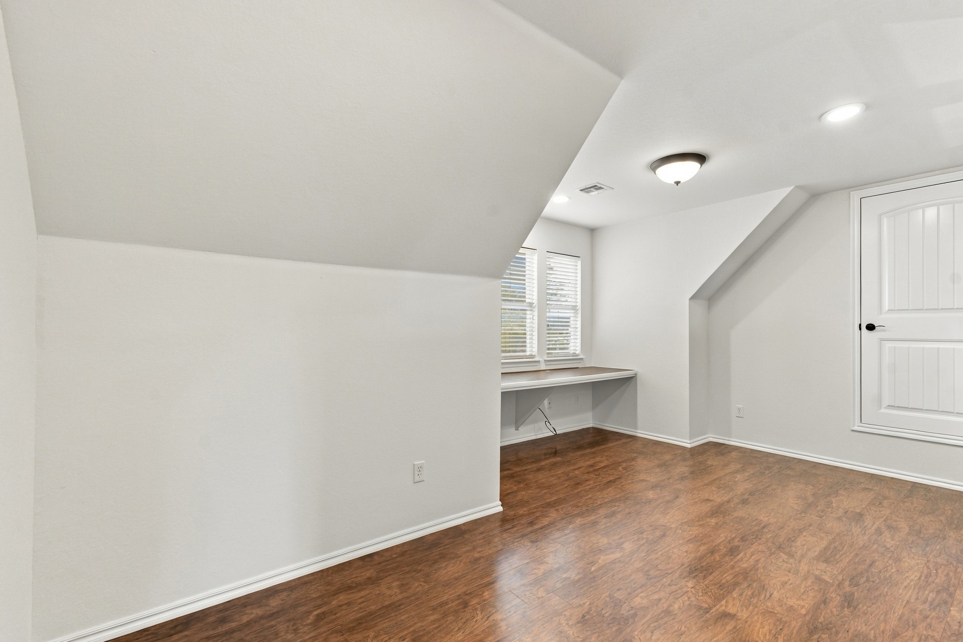 14239 S Kingston Avenue Property Photo 31