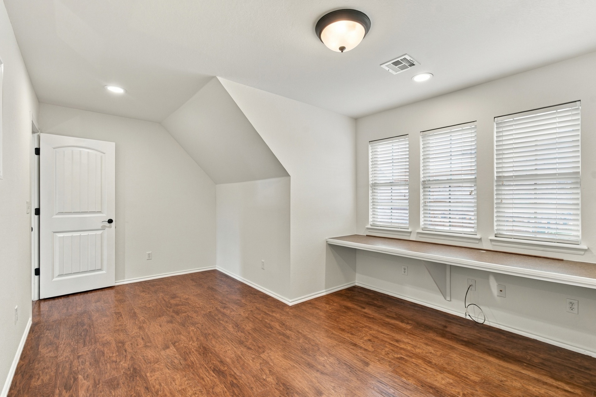 14239 S Kingston Avenue Property Photo 32