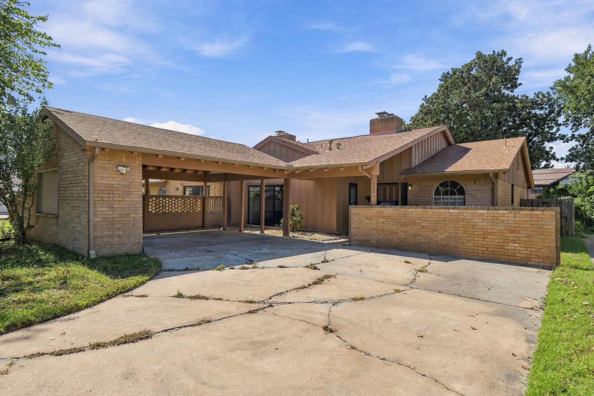 4904 S Knoxville Place Property Photo 1