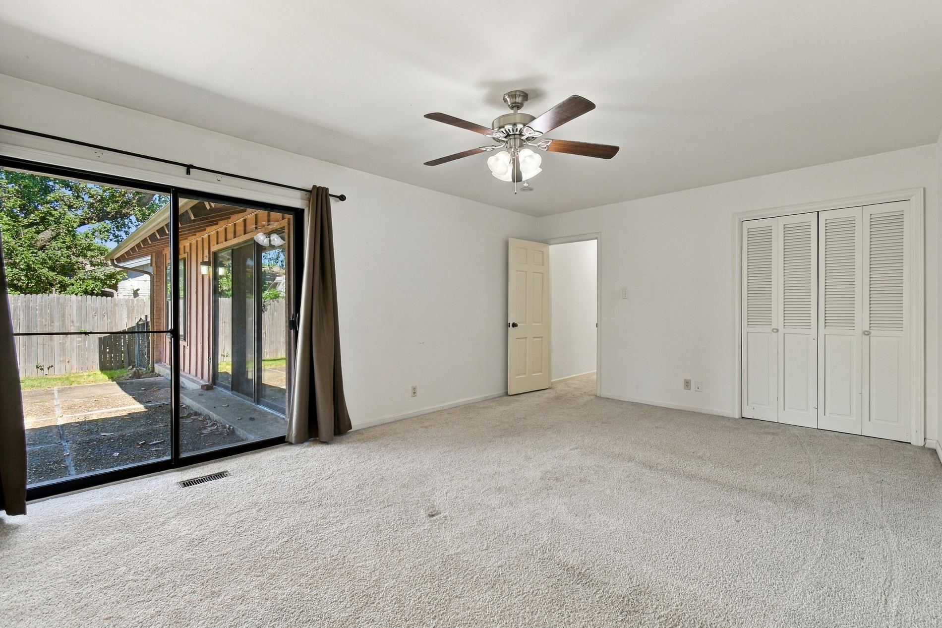 4904 S Knoxville Place Property Photo 15