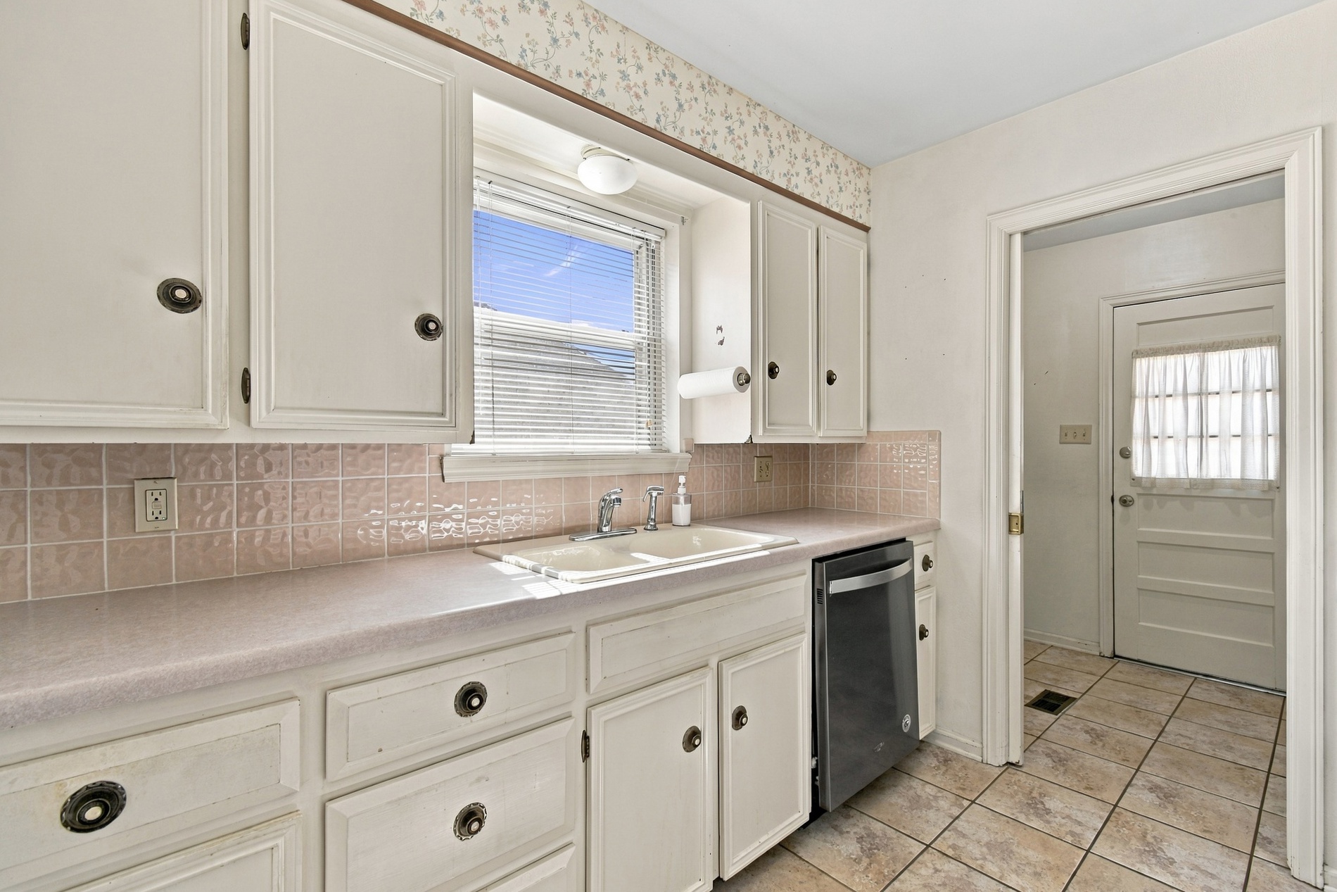 4904 S Knoxville Place Property Photo 31
