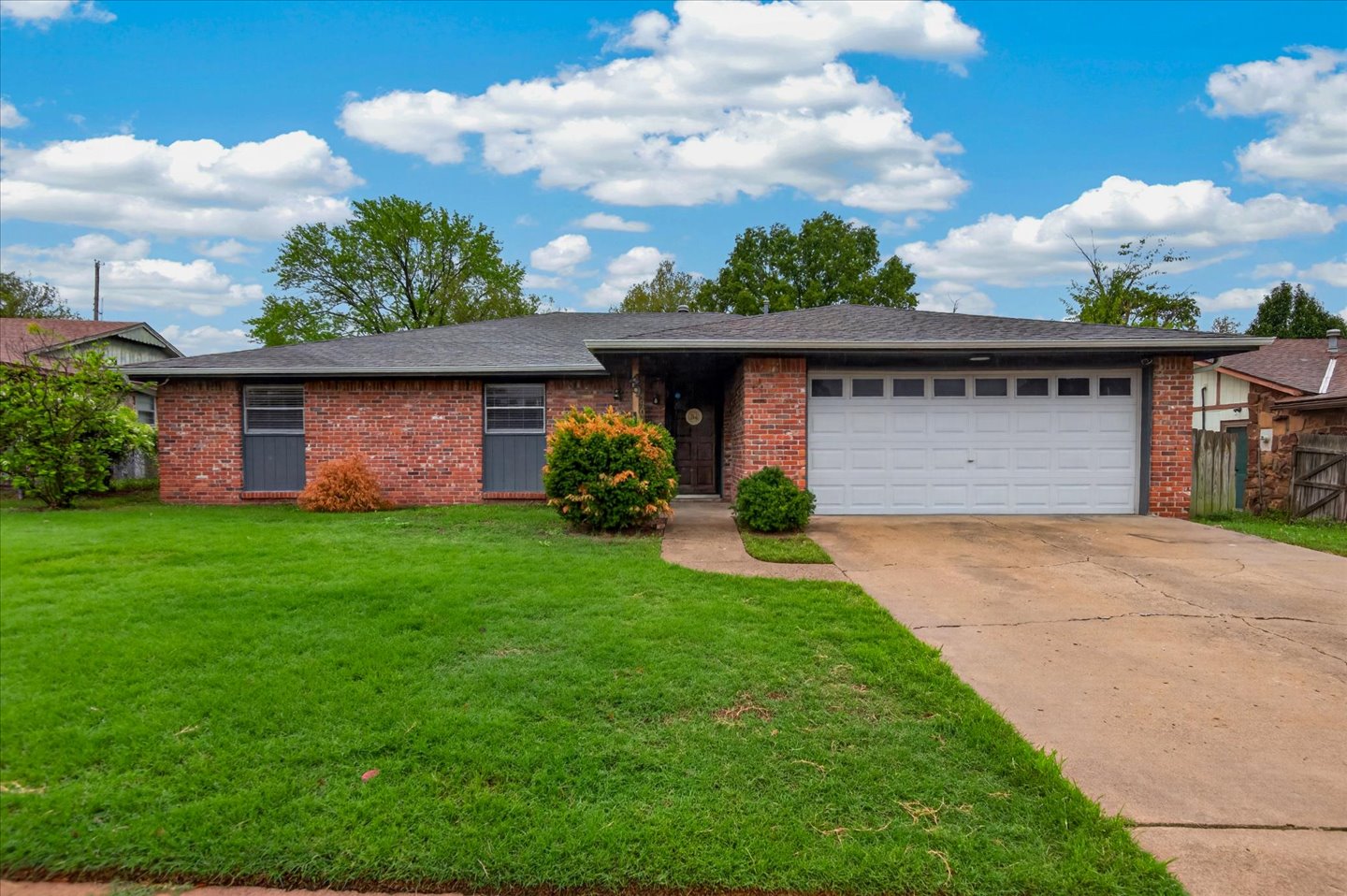 4901 Rolling Meadows Road Property Photo 1