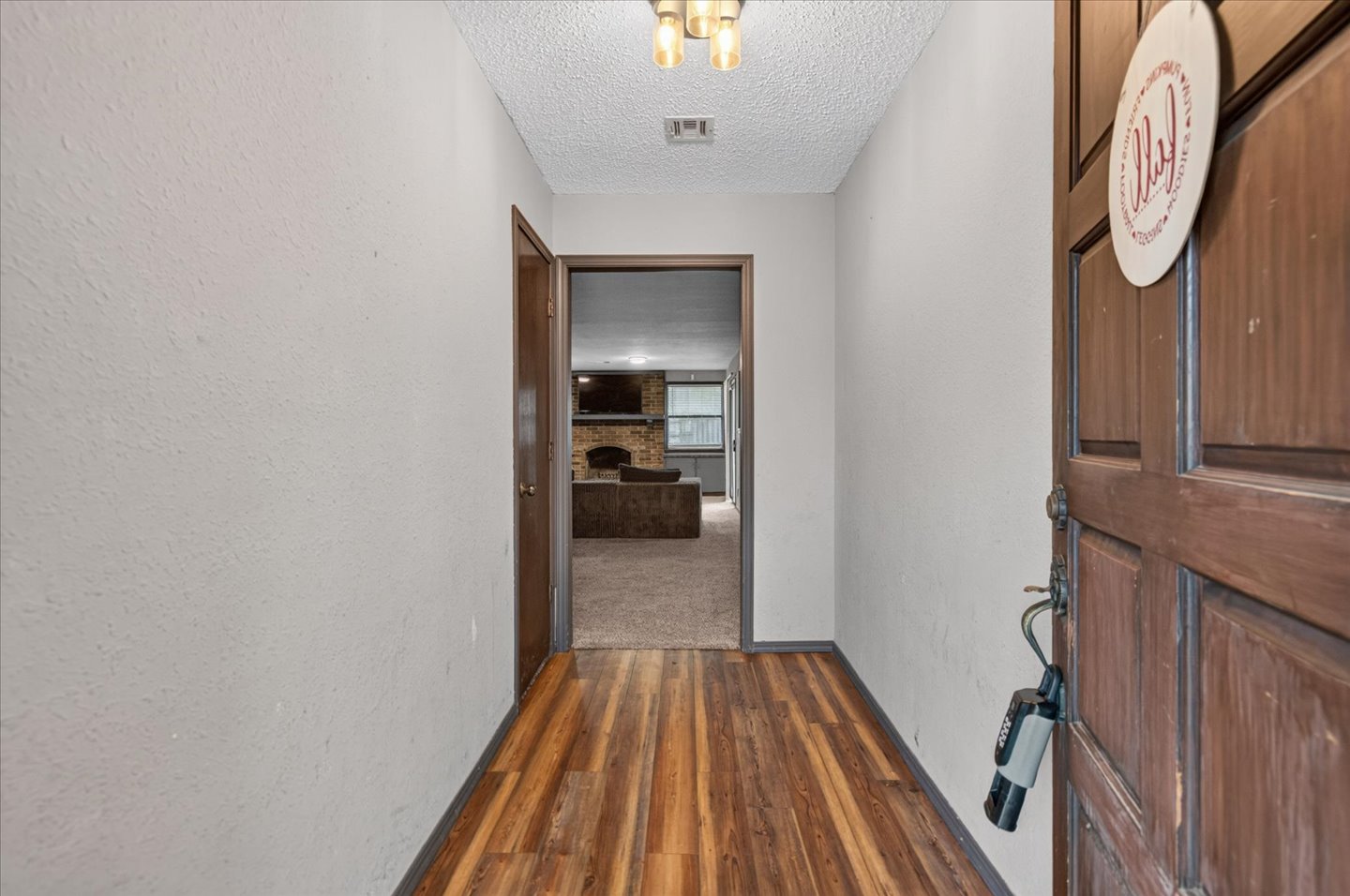 4901 Rolling Meadows Road Property Photo 3