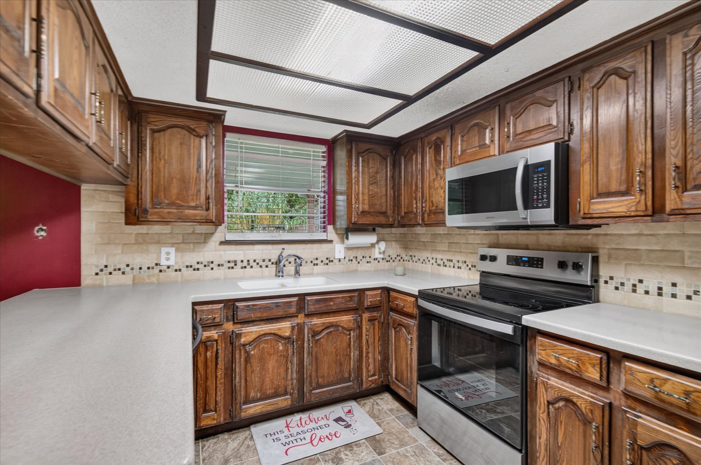 4901 Rolling Meadows Road Property Photo 10