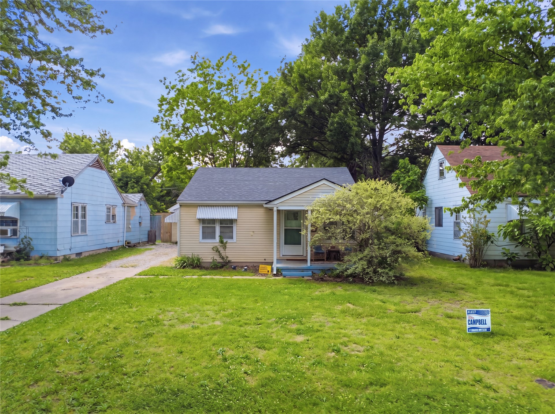 1465 S Oak Avenue Property Photo 1