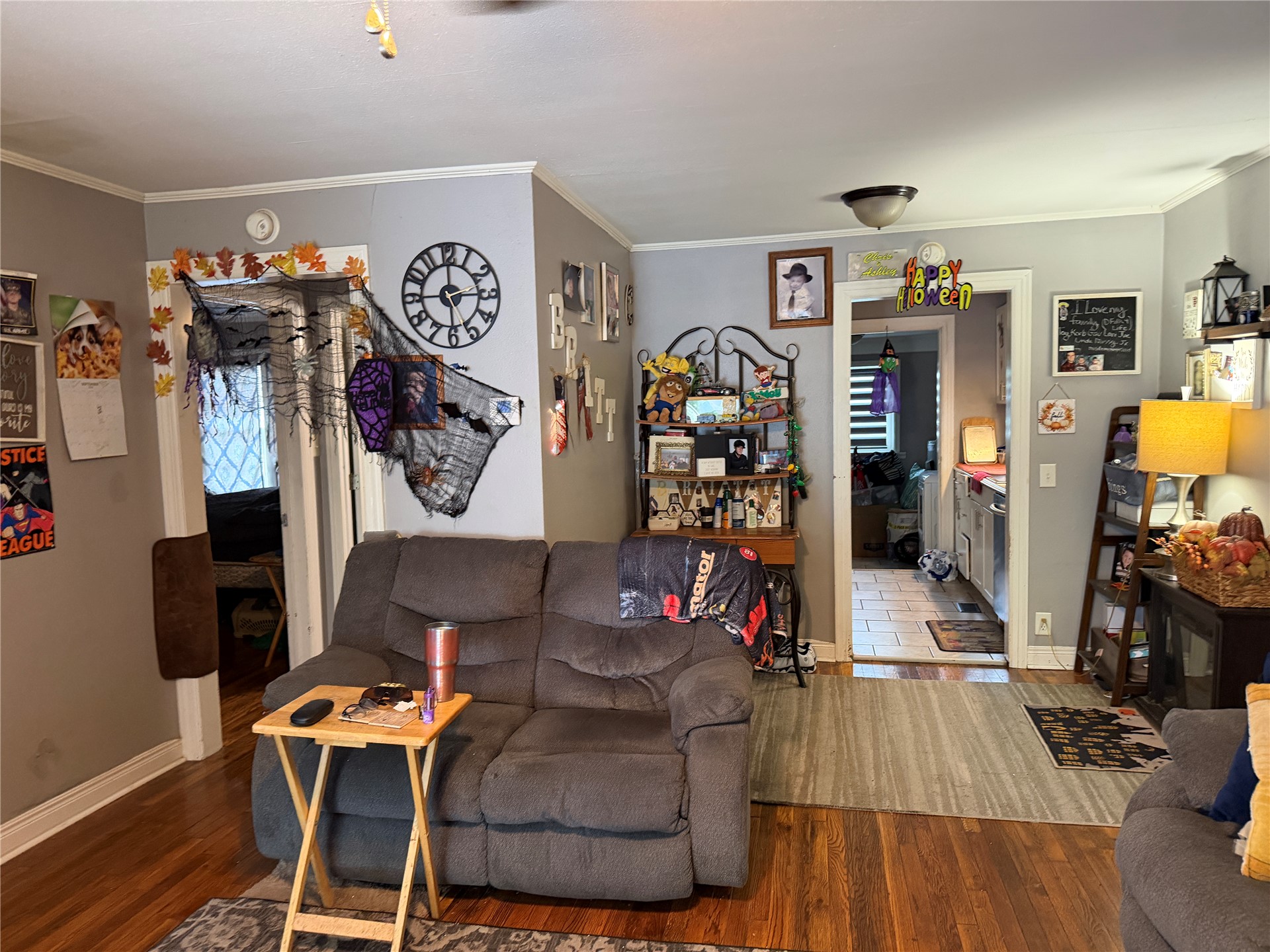 1465 S Oak Avenue Property Photo 4