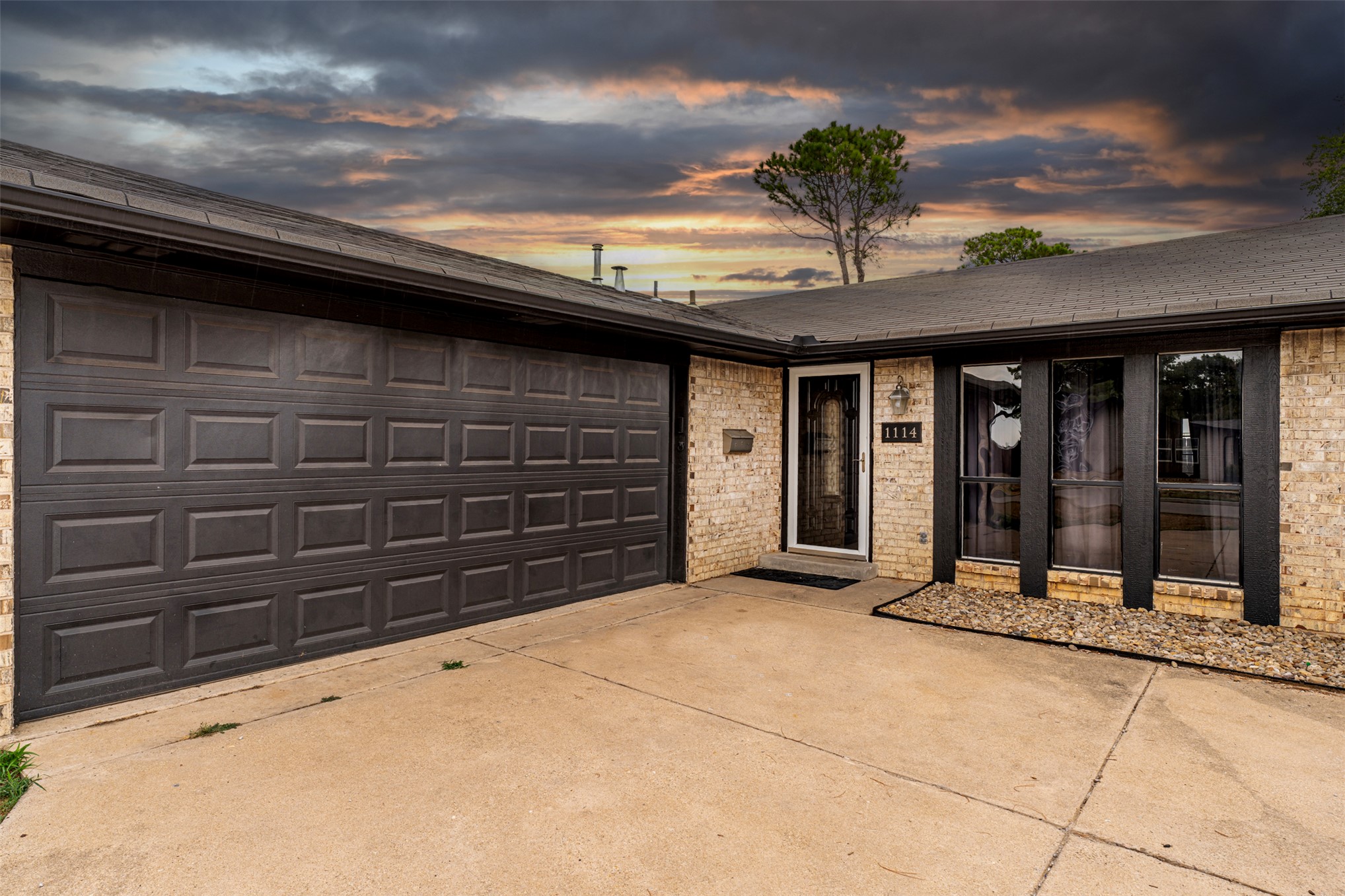 1114 Osage Street Property Photo 3