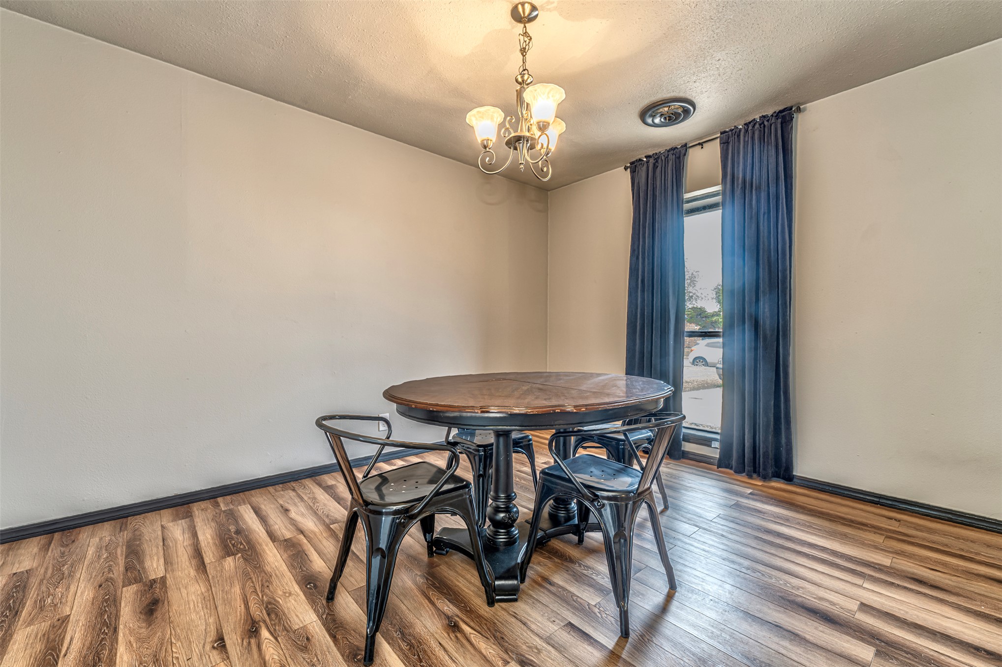 1114 Osage Street Property Photo 17