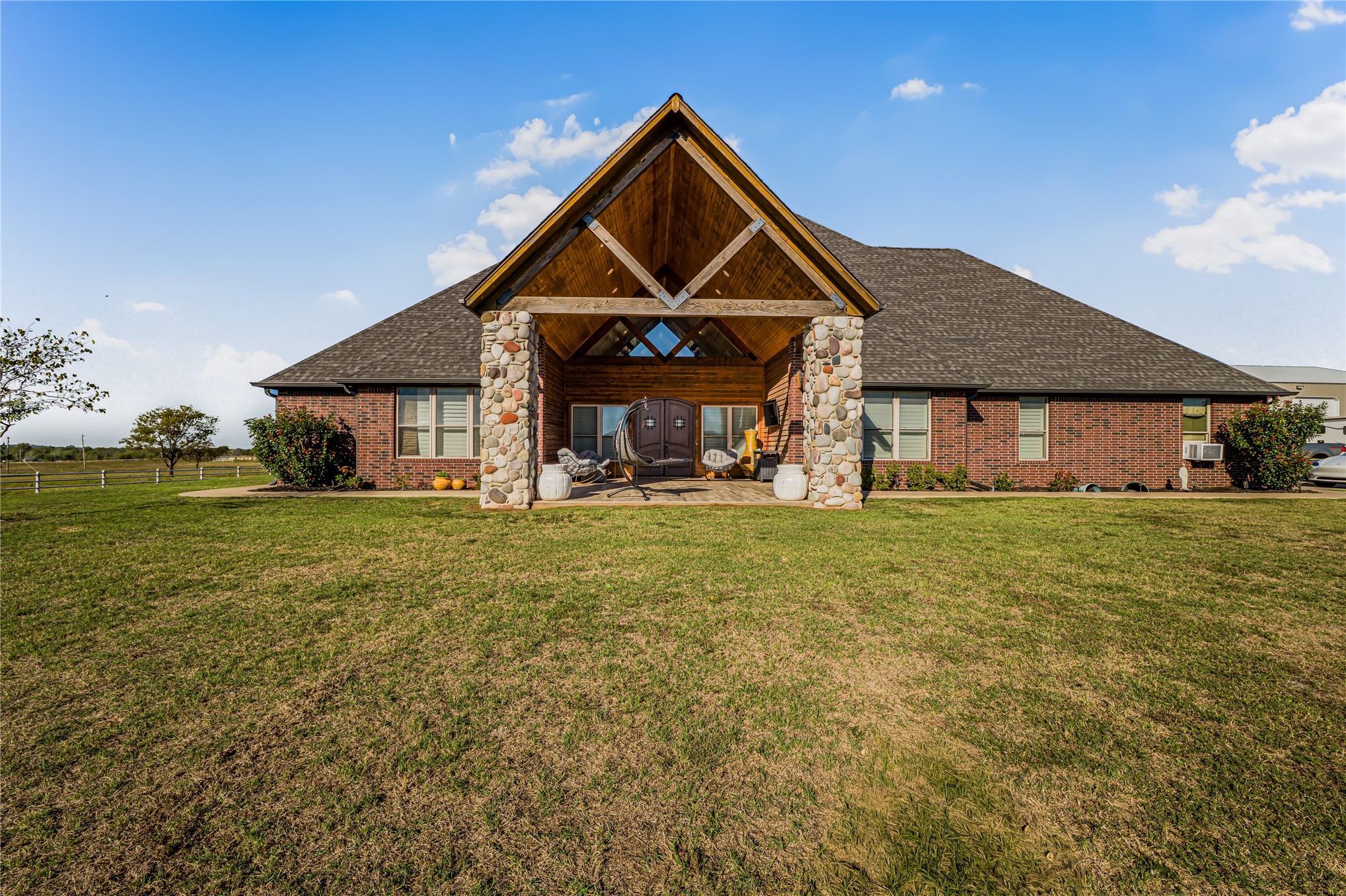 105818 S 4280 Road Property Photo 1