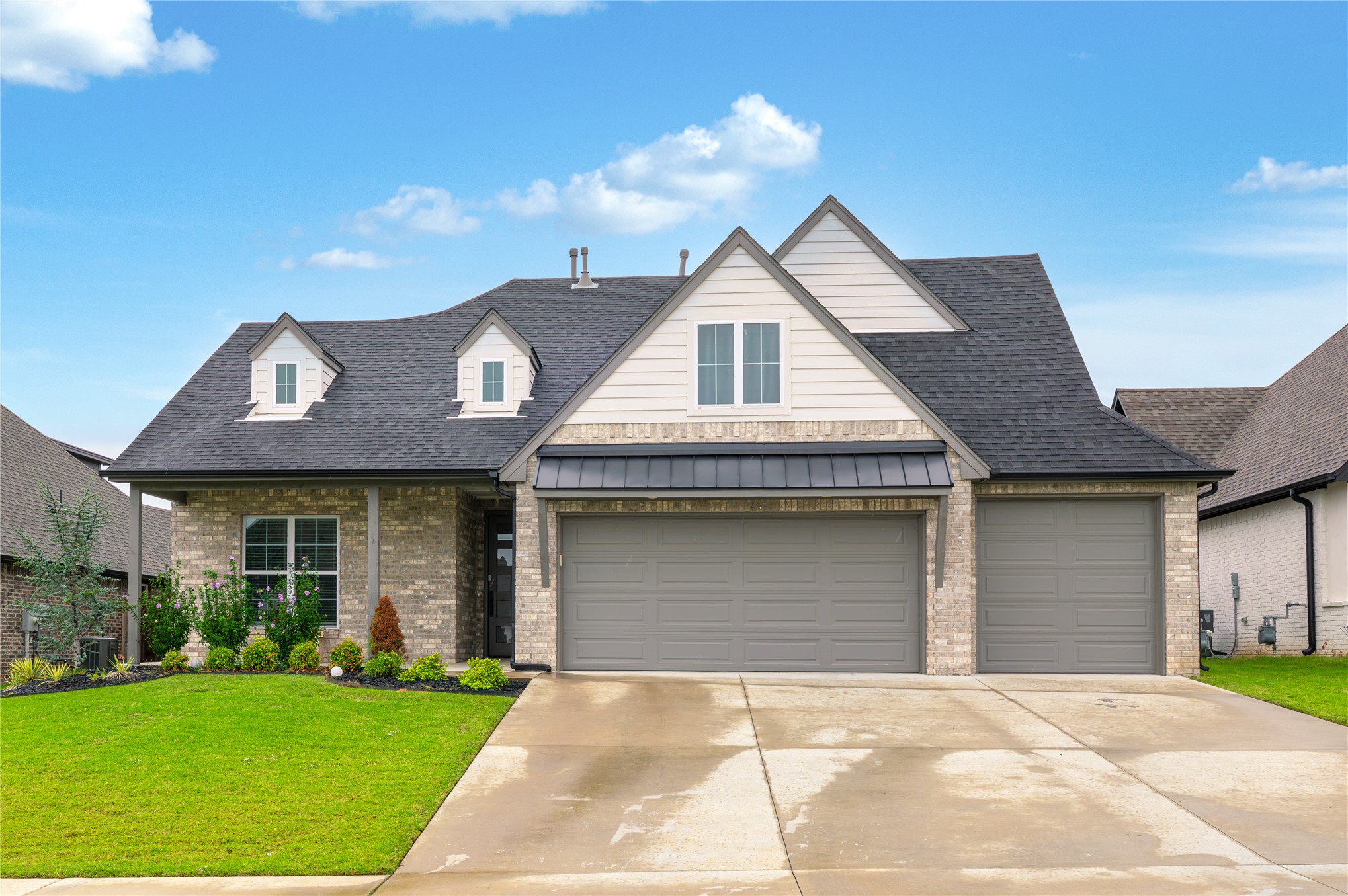13617 S 21st Place E Property Photo 1