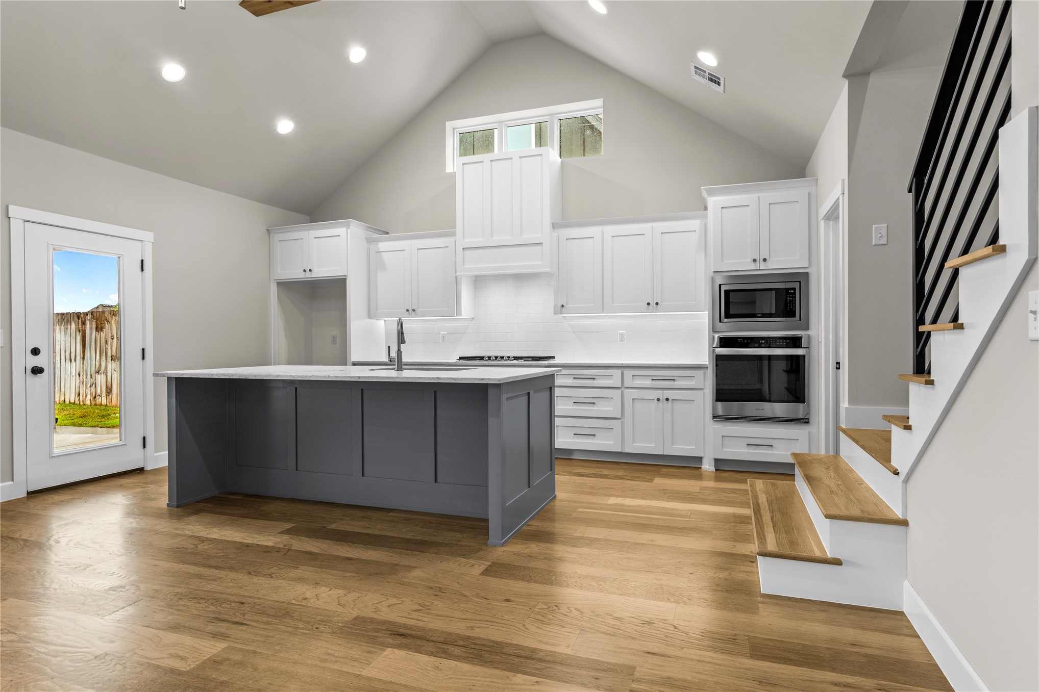 13617 S 21st Place E Property Photo 14