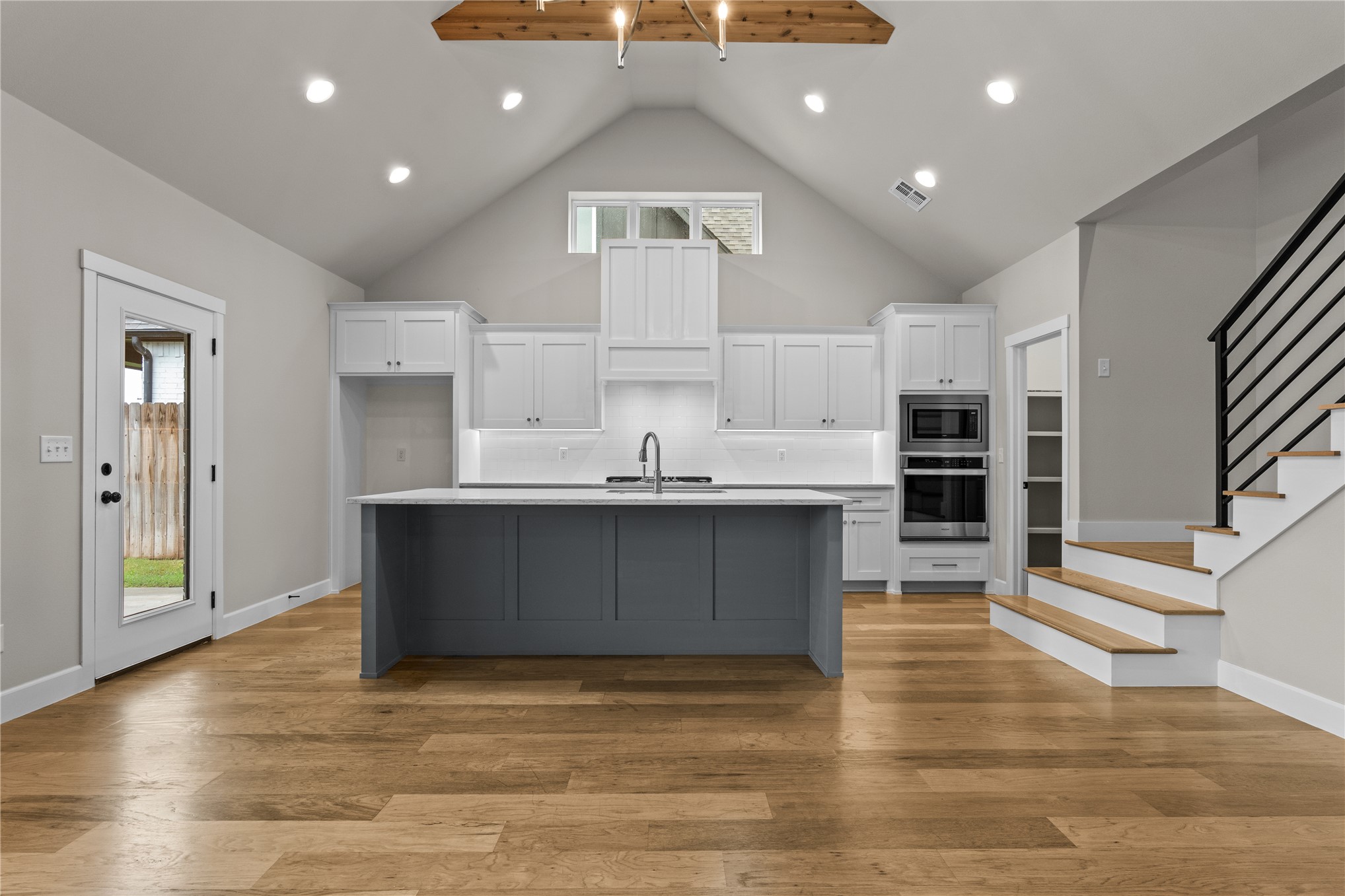 13617 S 21st Place E Property Photo 15