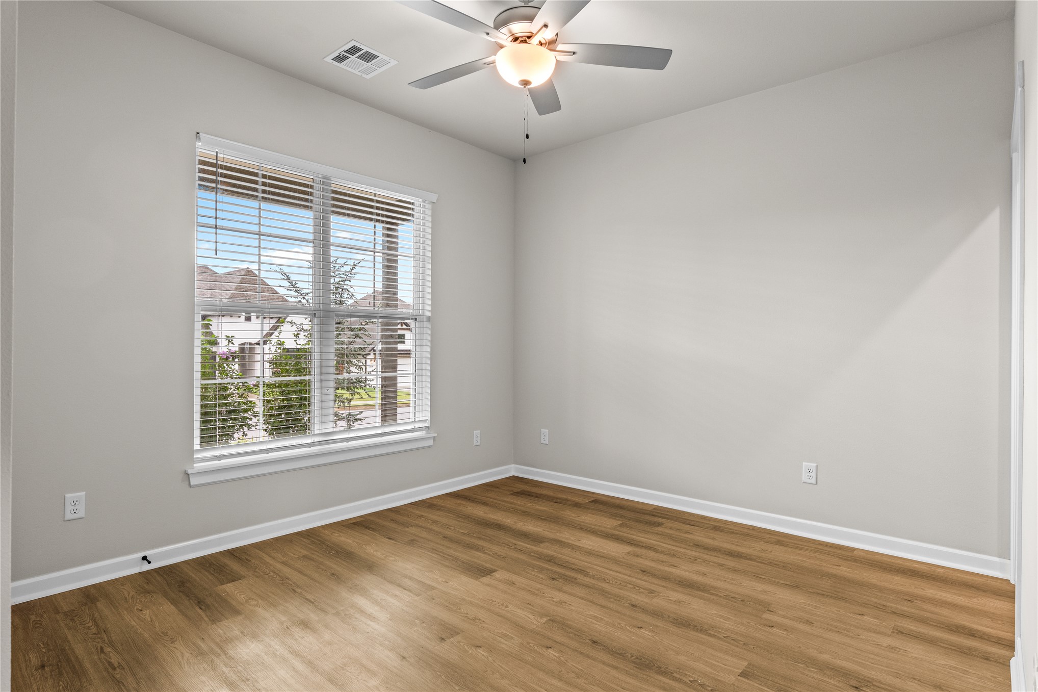 13617 S 21st Place E Property Photo 37