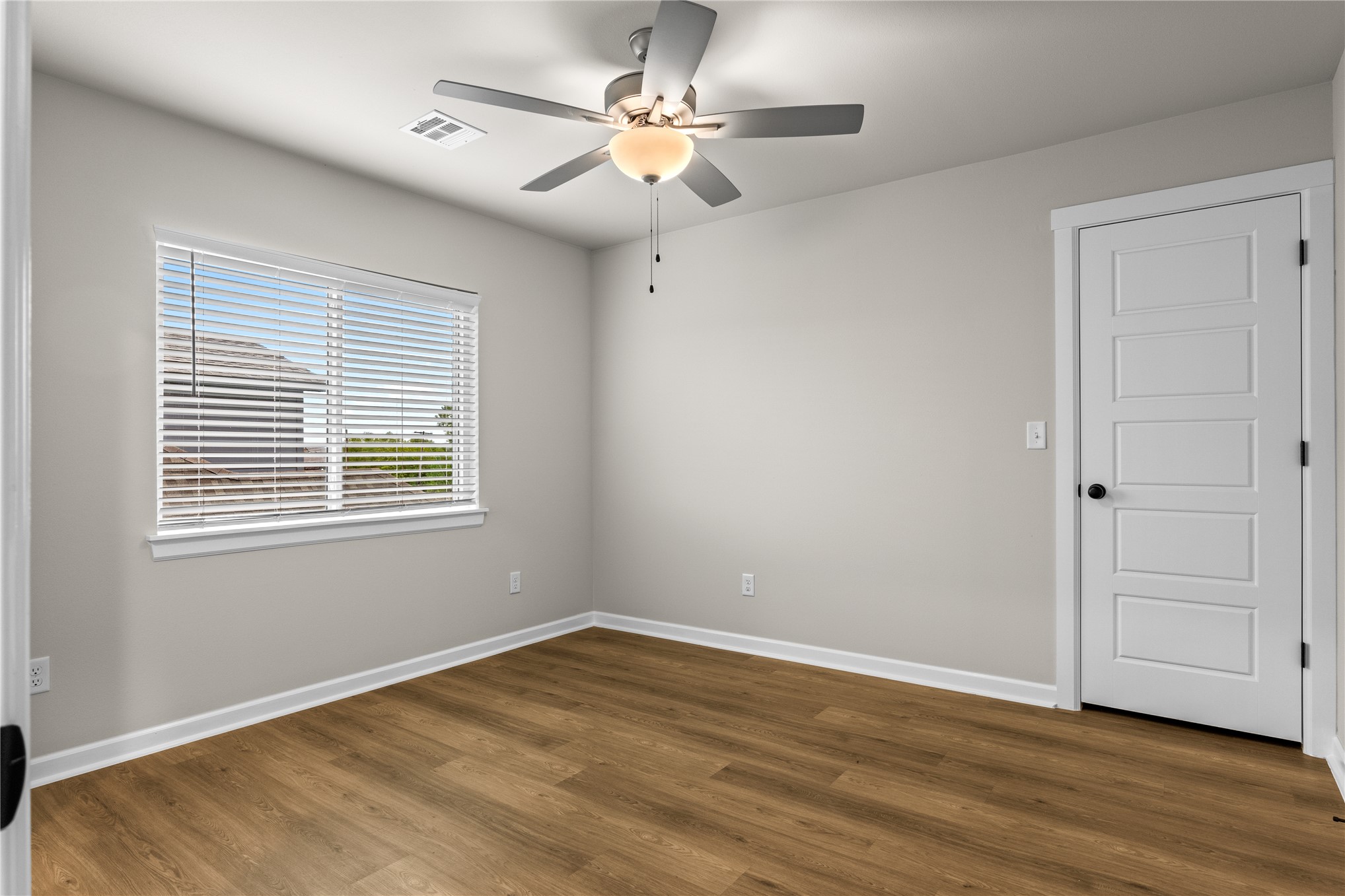 13617 S 21st Place E Property Photo 51