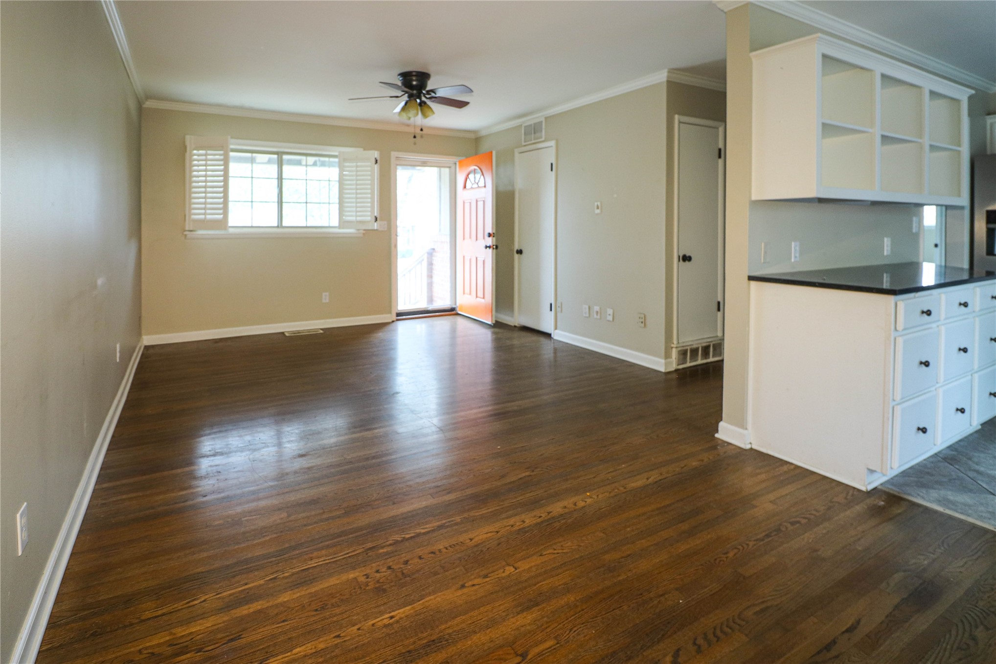 2914 S 74th East Avenue Property Photo 6