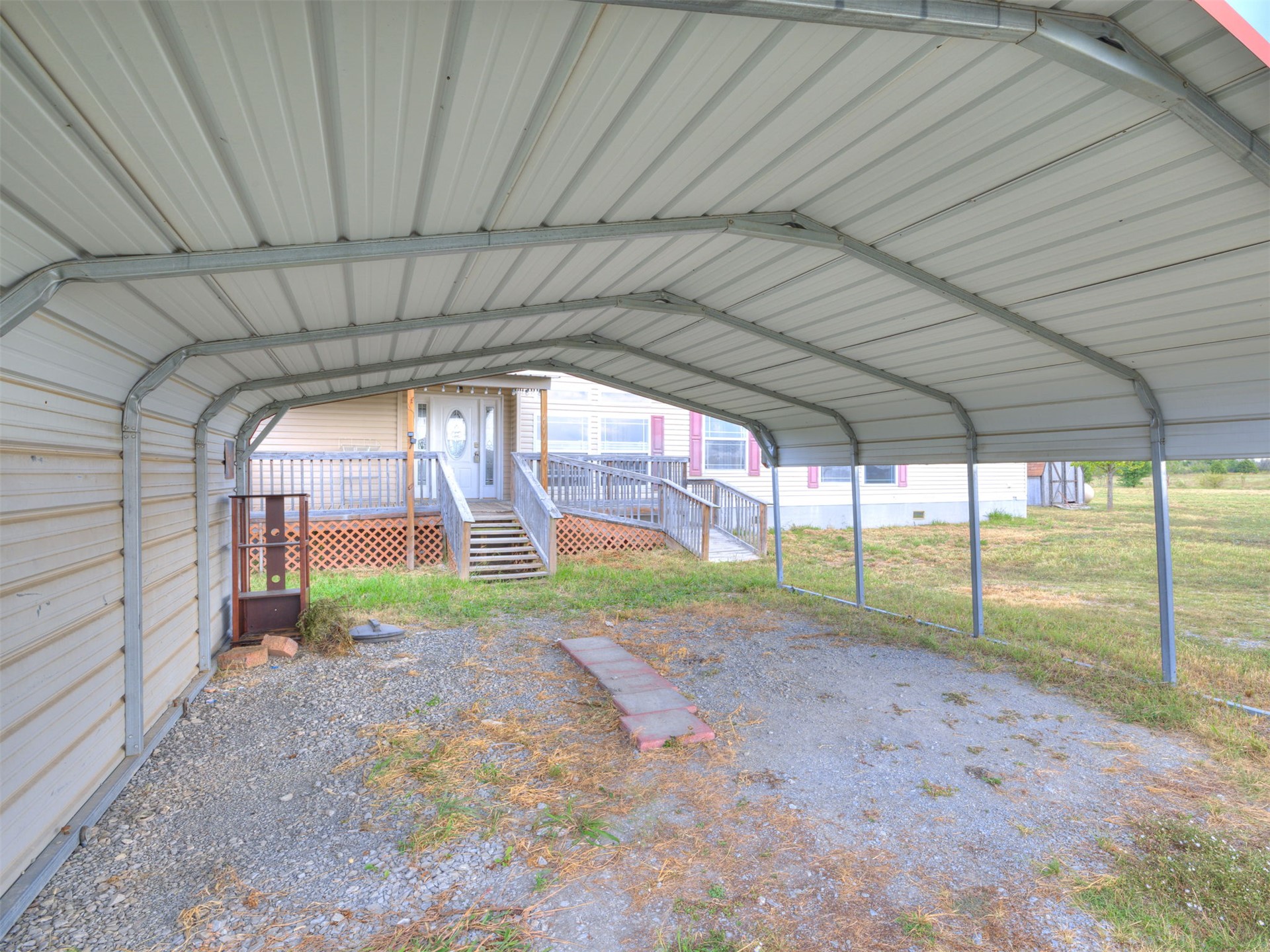 18467 E 615 Road Property Photo 12