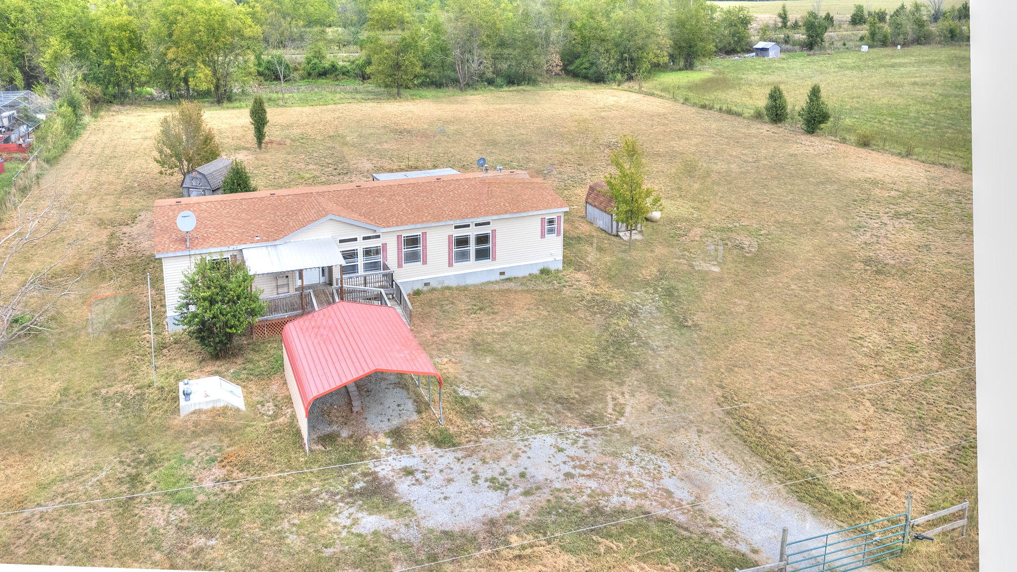 18467 E 615 Road Property Photo 15