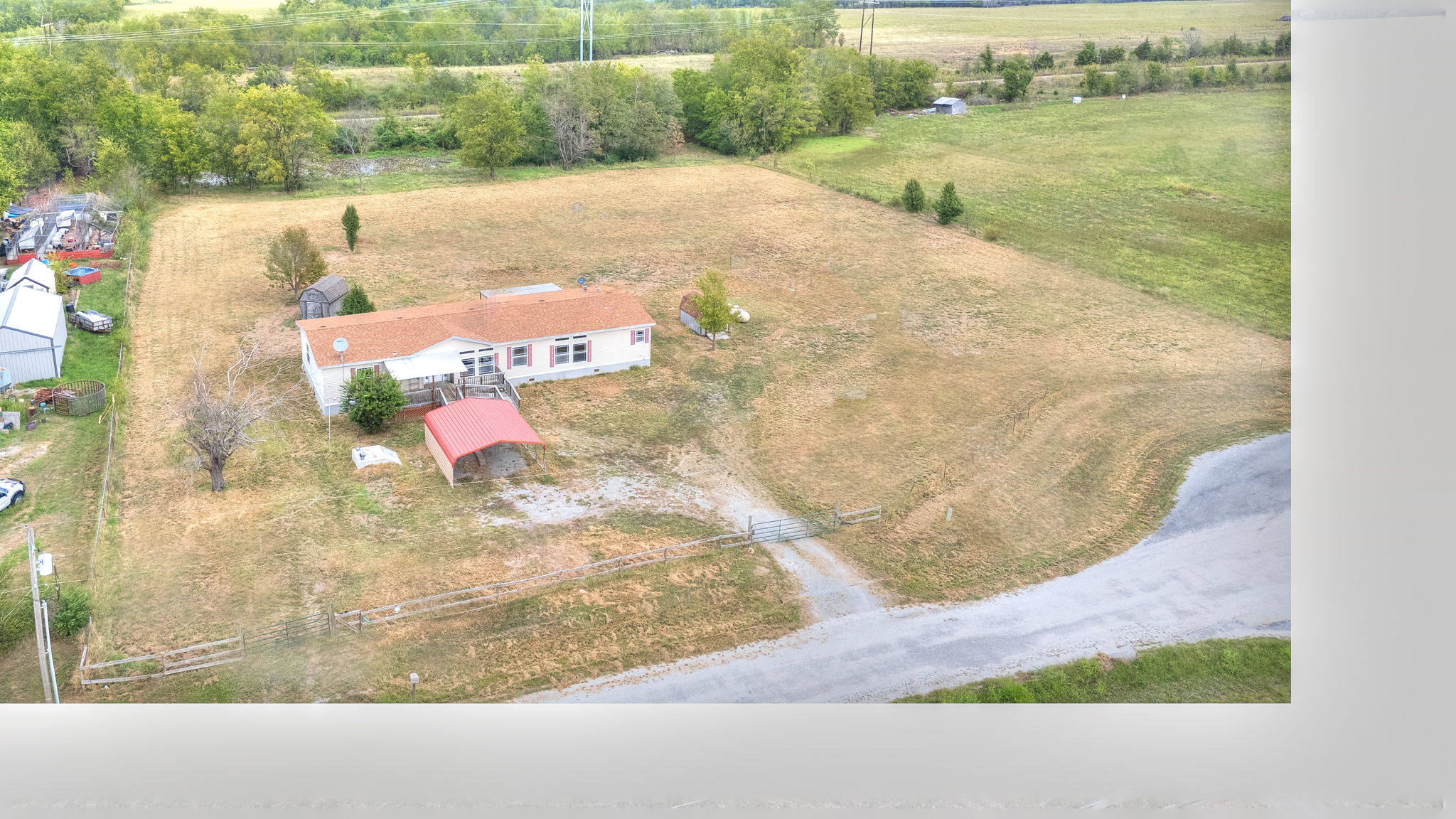 18467 E 615 Road Property Photo 16