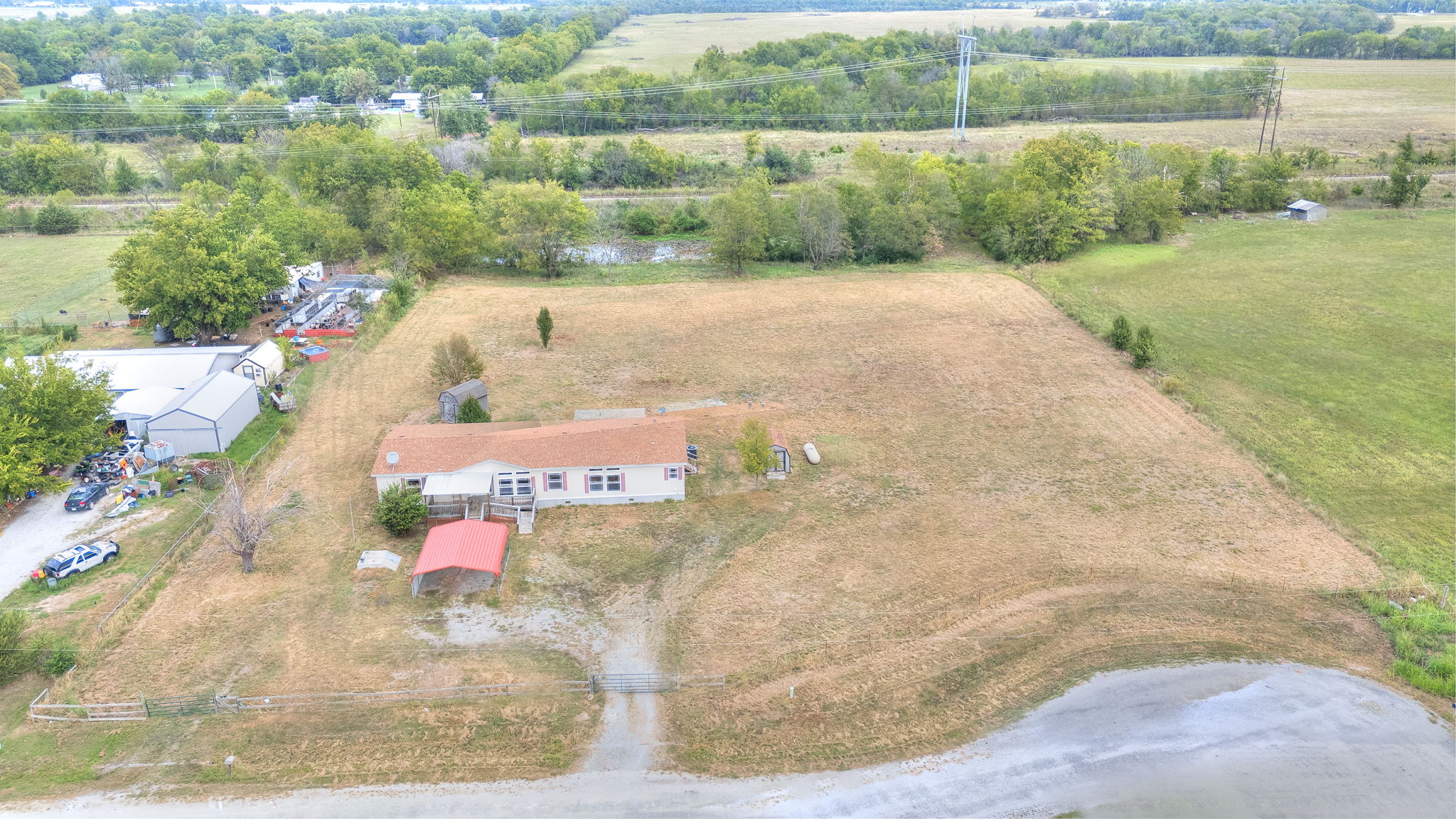 18467 E 615 Road Property Photo 17