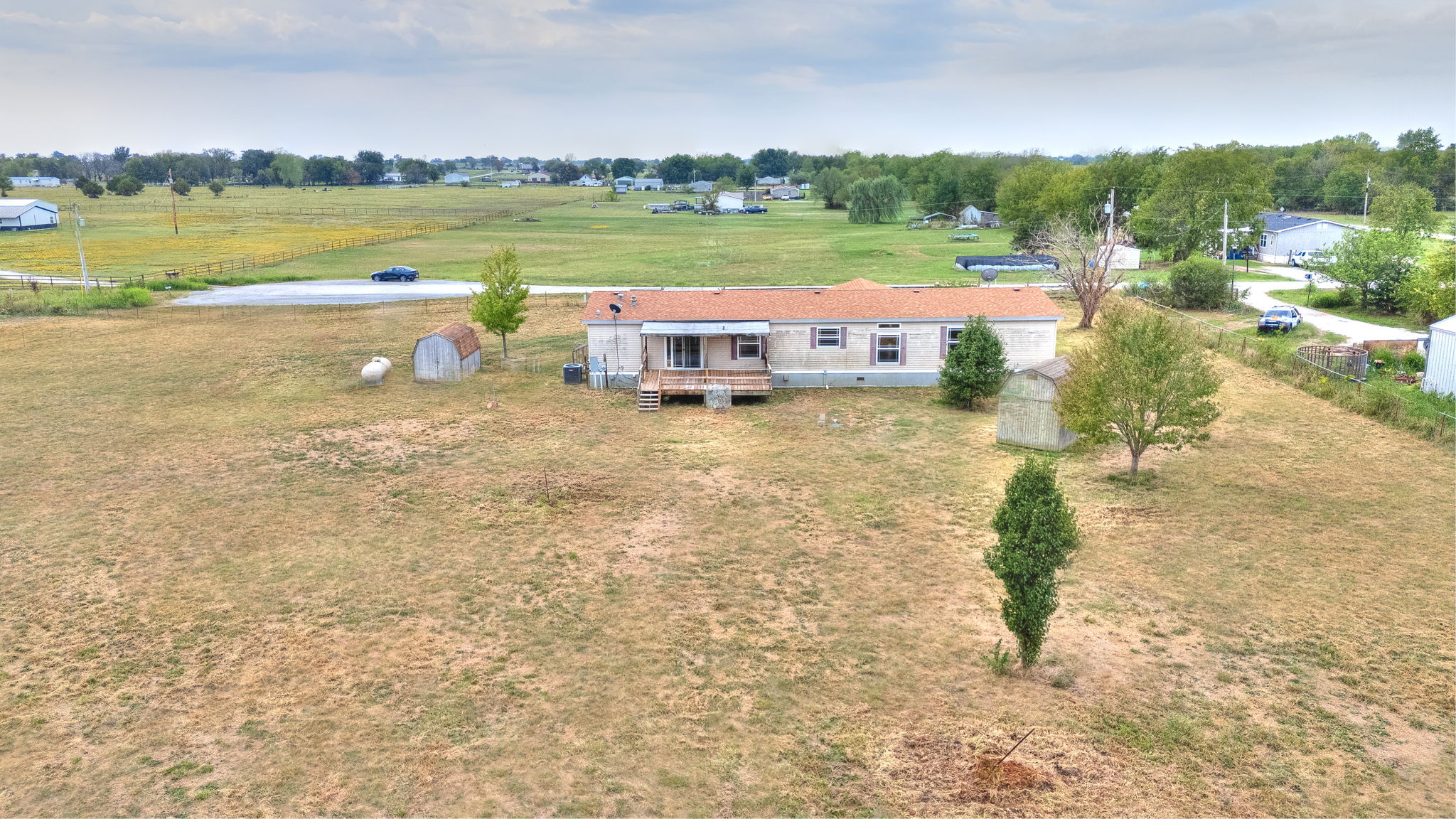 18467 E 615 Road Property Photo 24