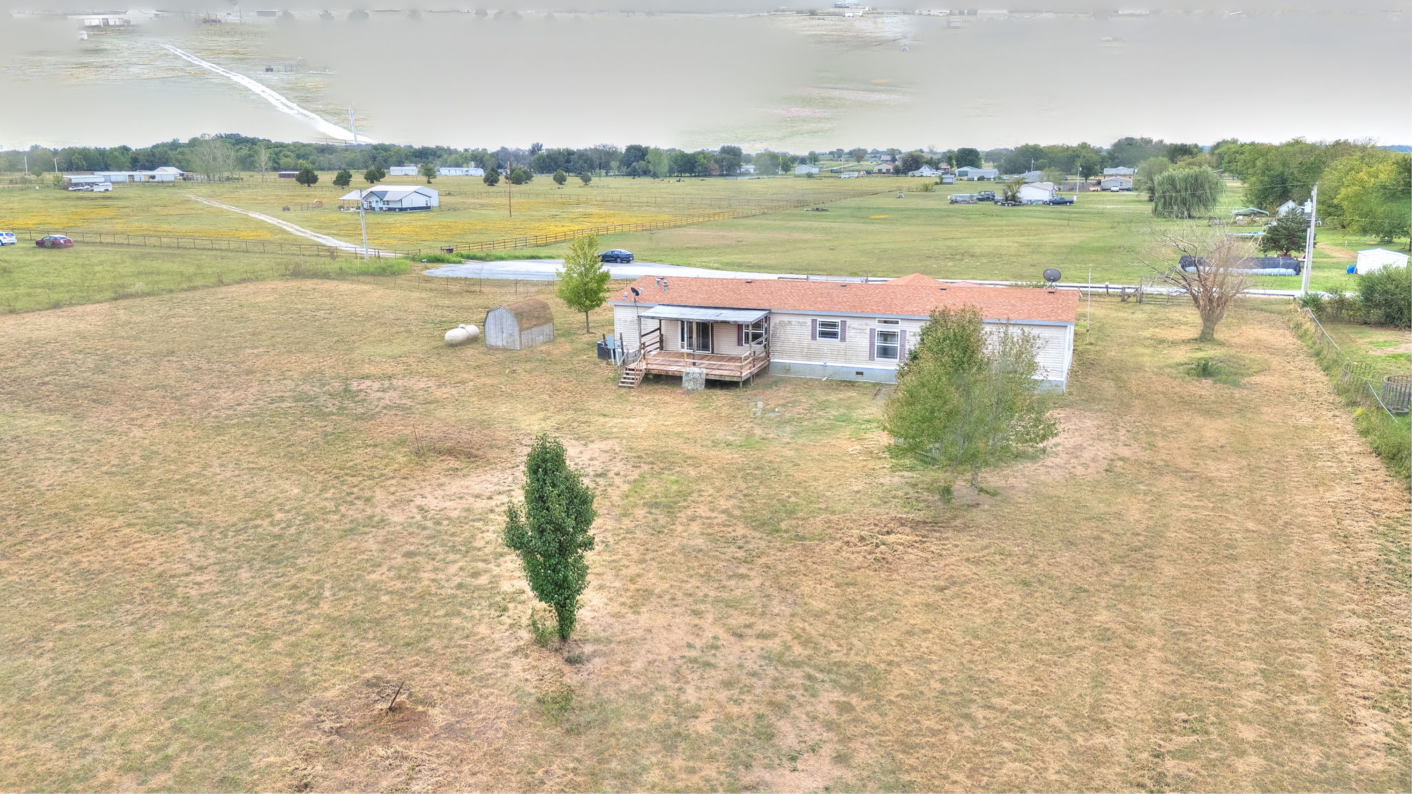 18467 E 615 Road Property Photo 26