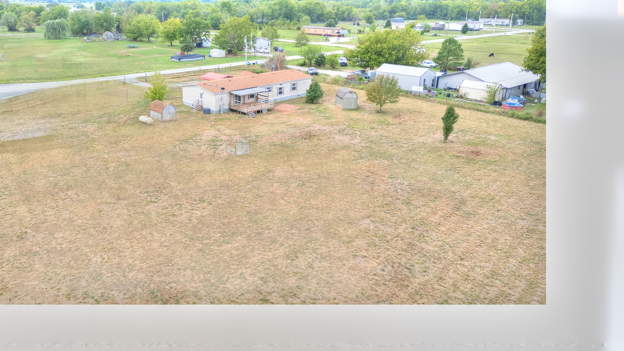 18467 E 615 Road Property Photo 28
