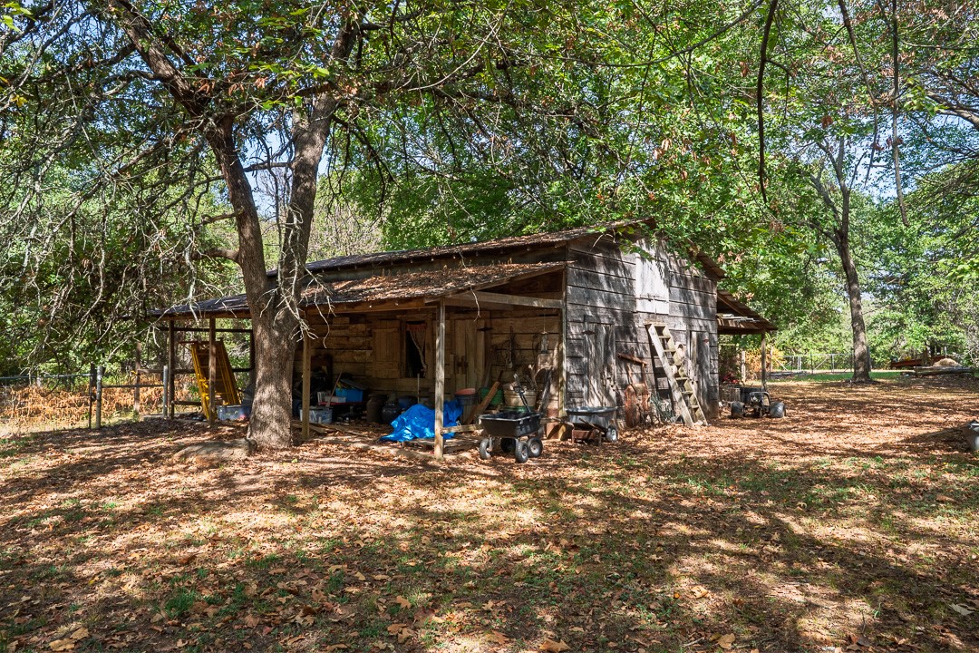 695 N Mclean Road Property Photo 16