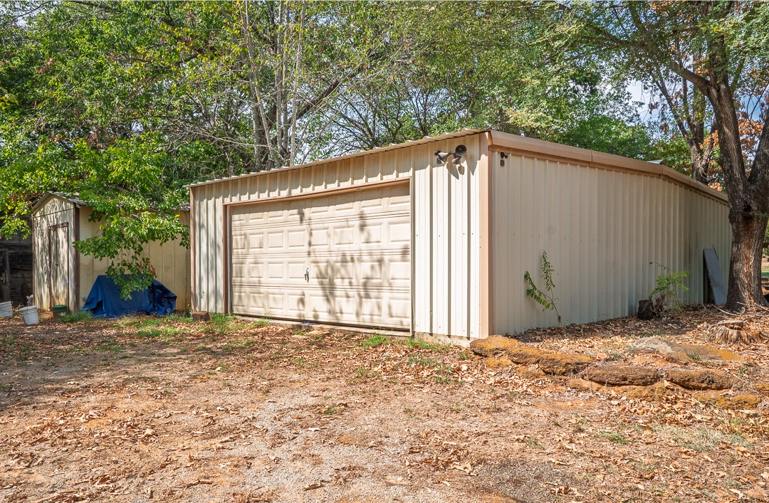 695 N Mclean Road Property Photo 17