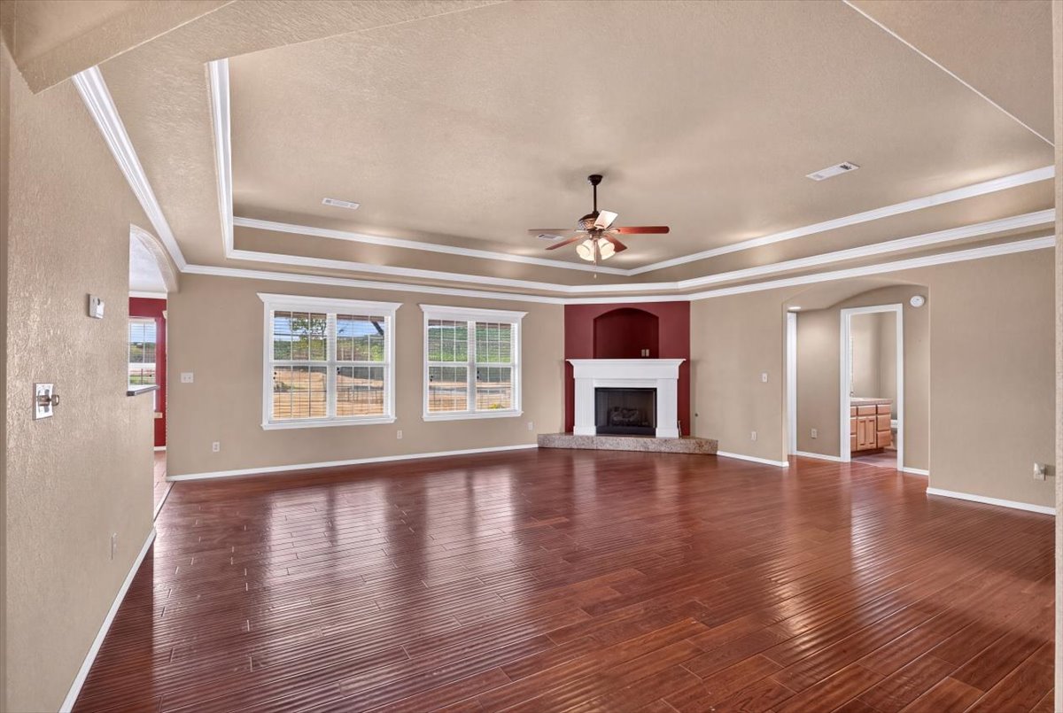23570 Wolf Valley Road Property Photo 13