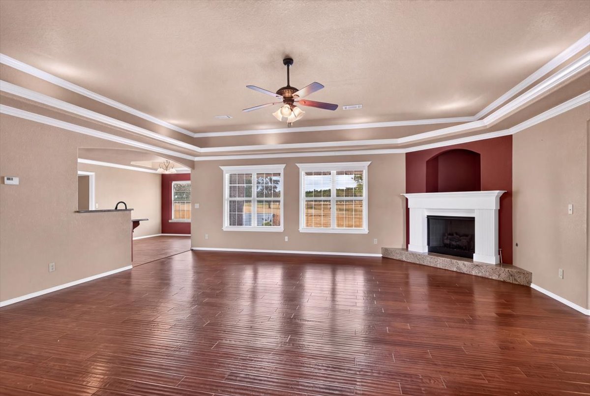 23570 Wolf Valley Road Property Photo 15