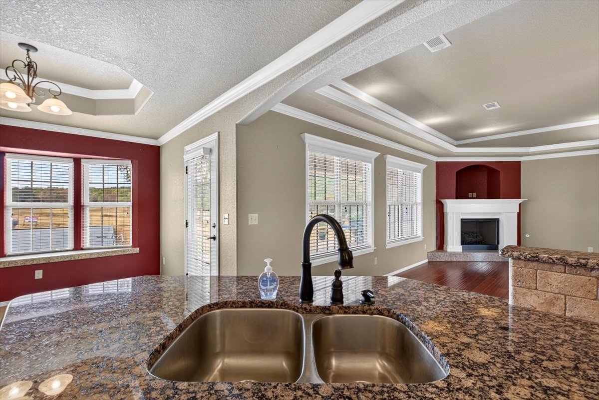 23570 Wolf Valley Road Property Photo 17
