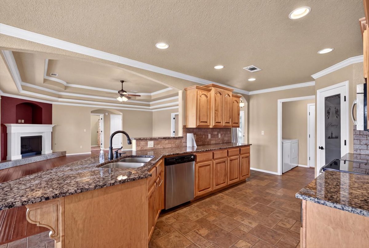 23570 Wolf Valley Road Property Photo 18