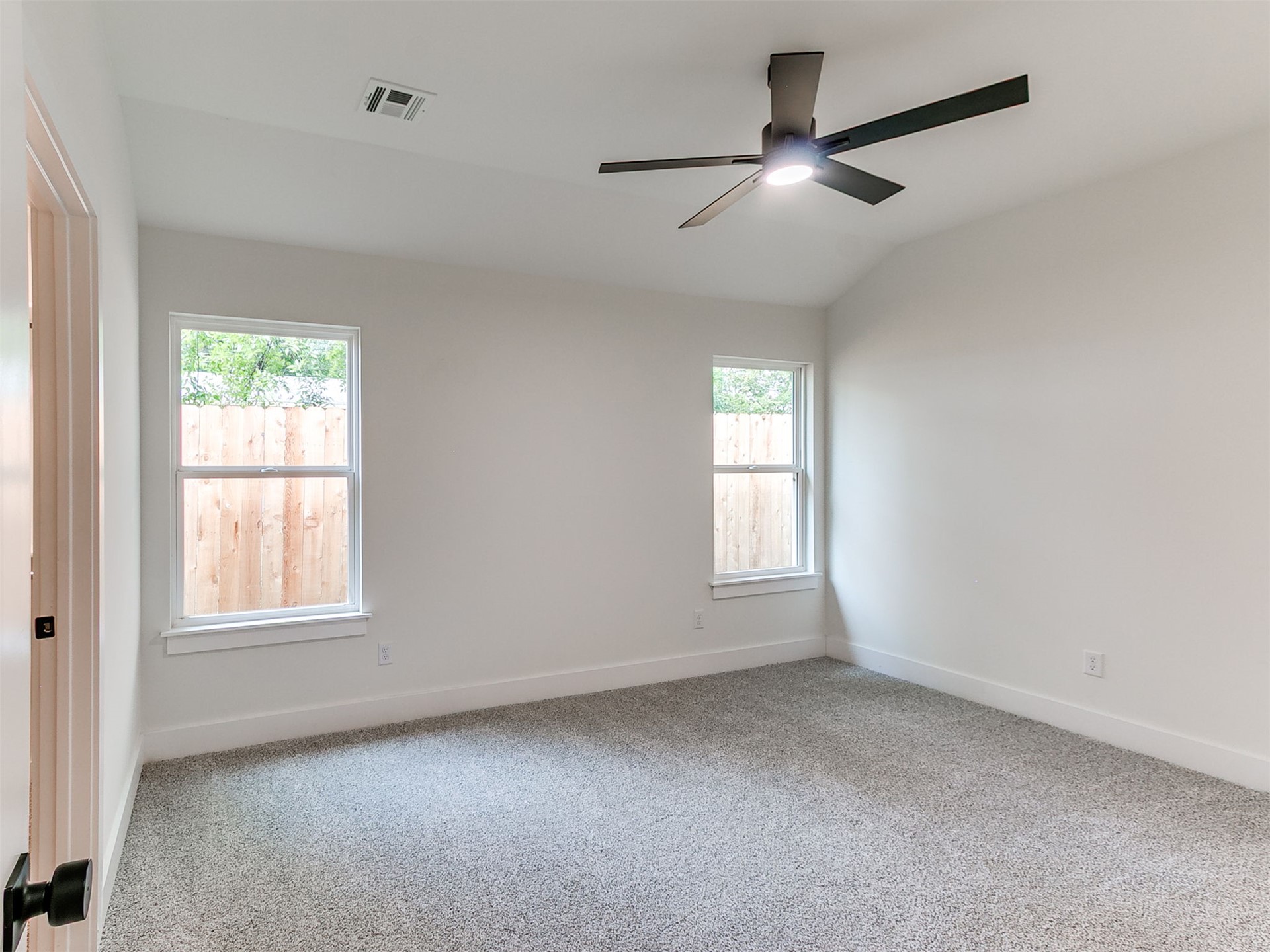 1323 N Toledo Avenue Property Photo 17