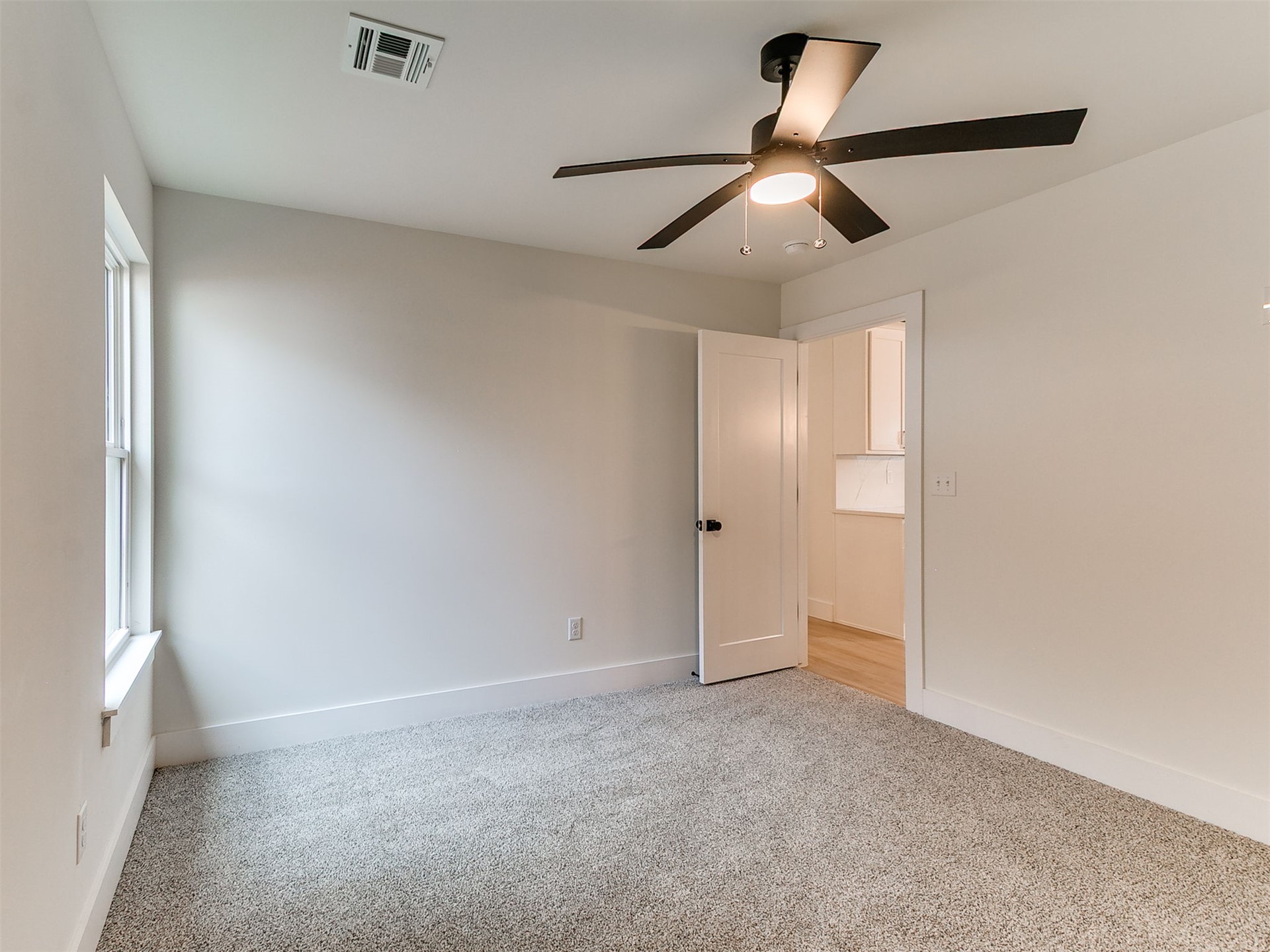 1323 N Toledo Avenue Property Photo 31