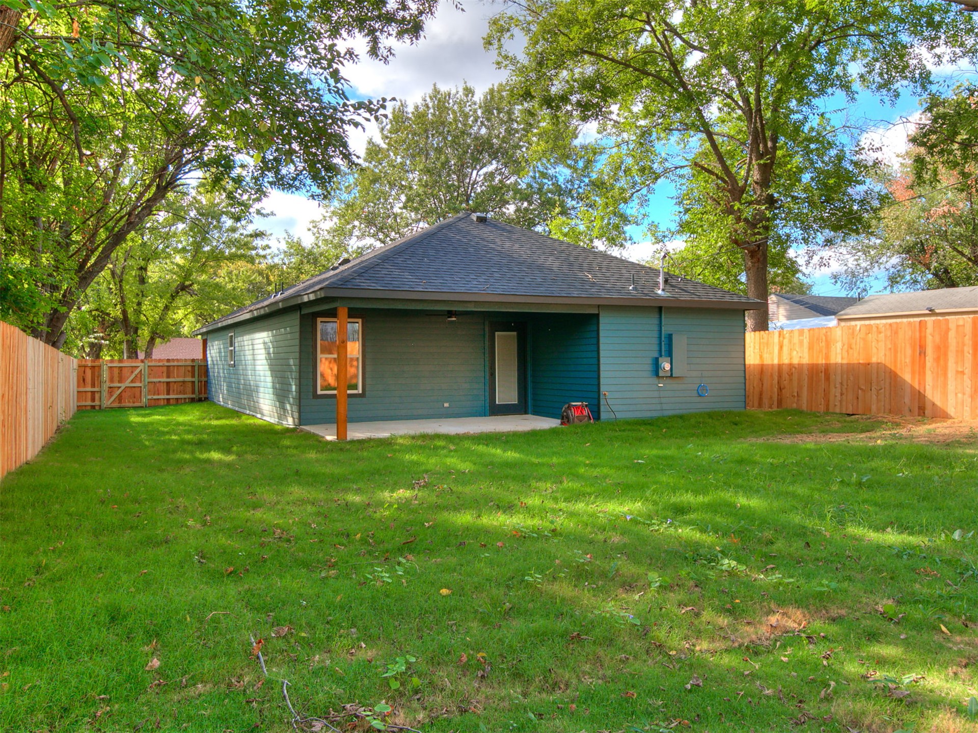 1323 N Toledo Avenue Property Photo 33