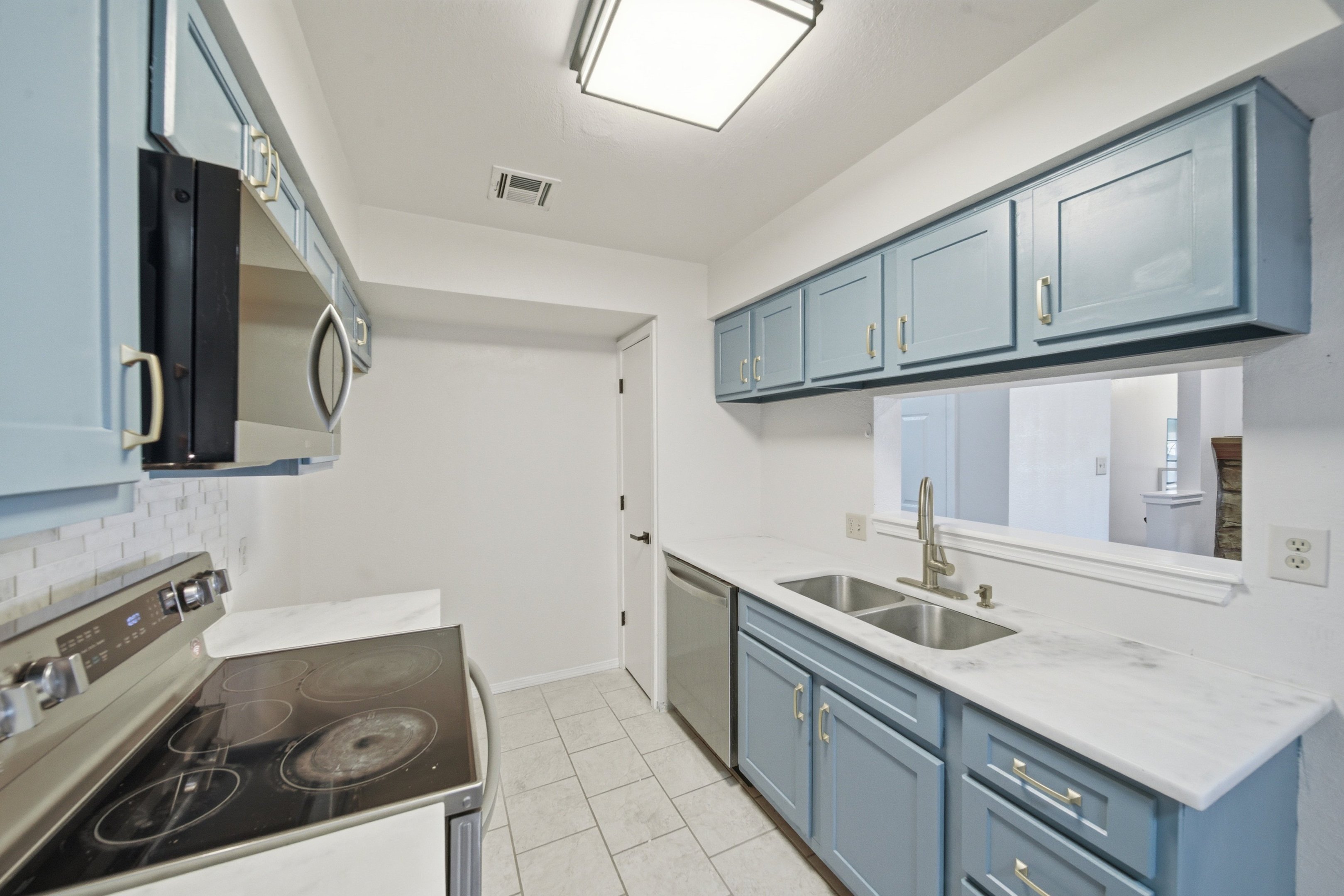 6364 S 80th East Avenue G Property Photo 12