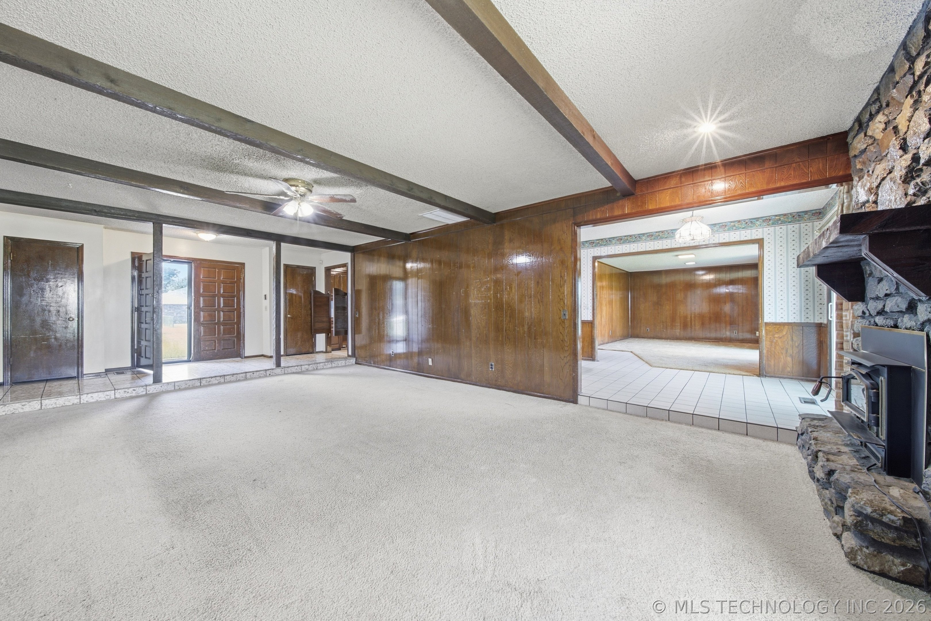 12203 S 88th East Avenue Property Photo 11