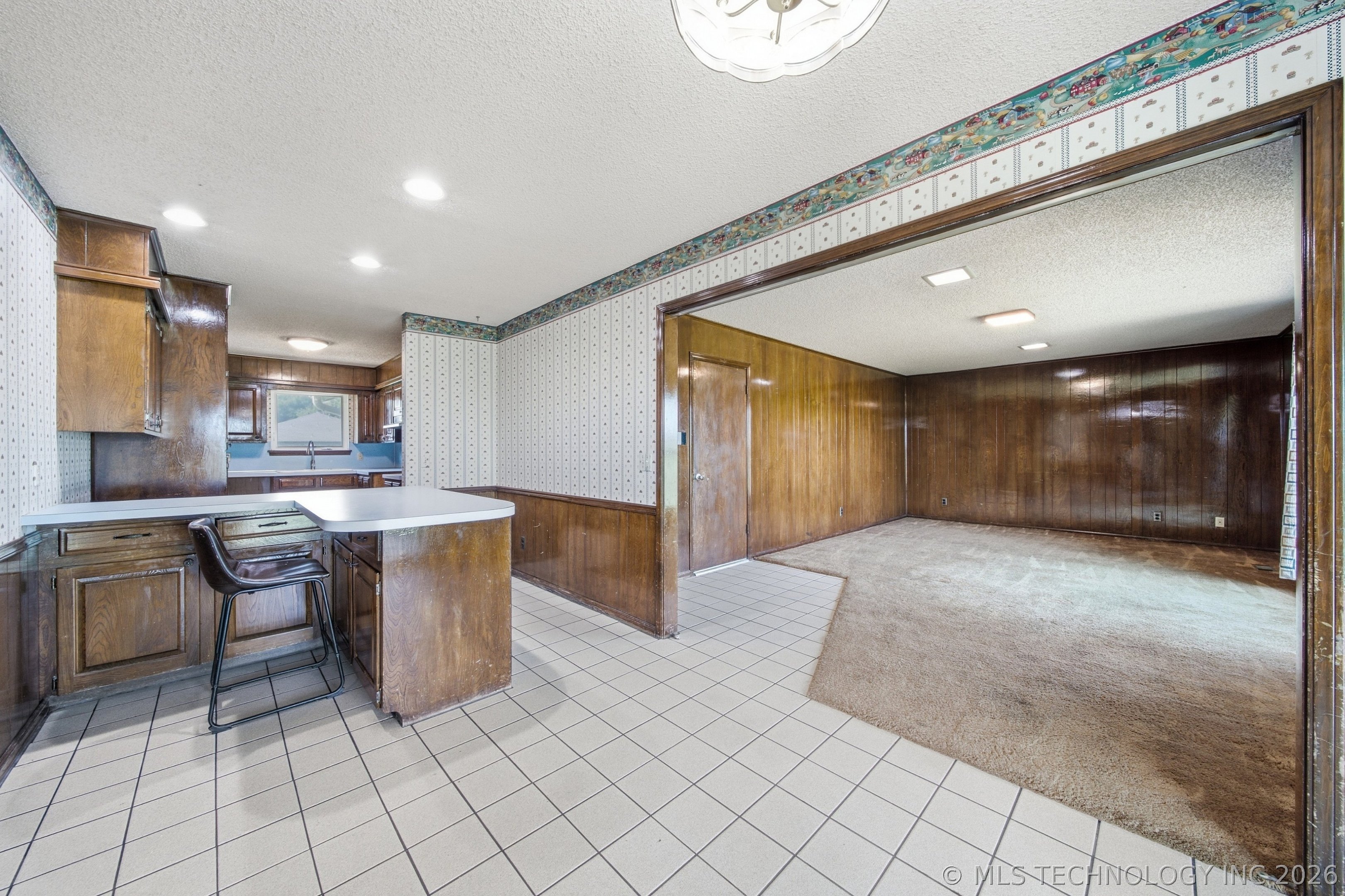 12203 S 88th East Avenue Property Photo 15