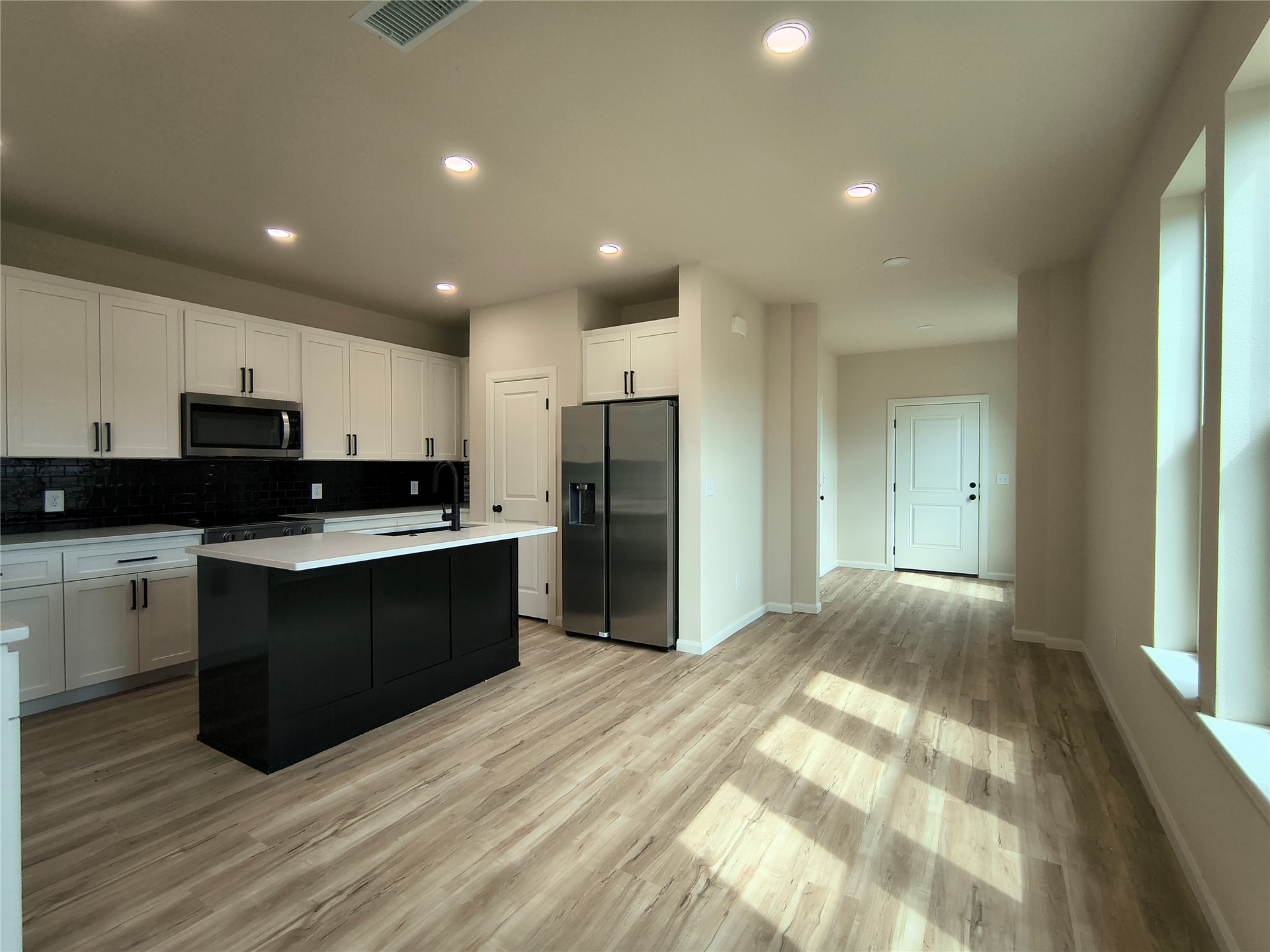 2112 N Trenton Avenue Property Photo 20