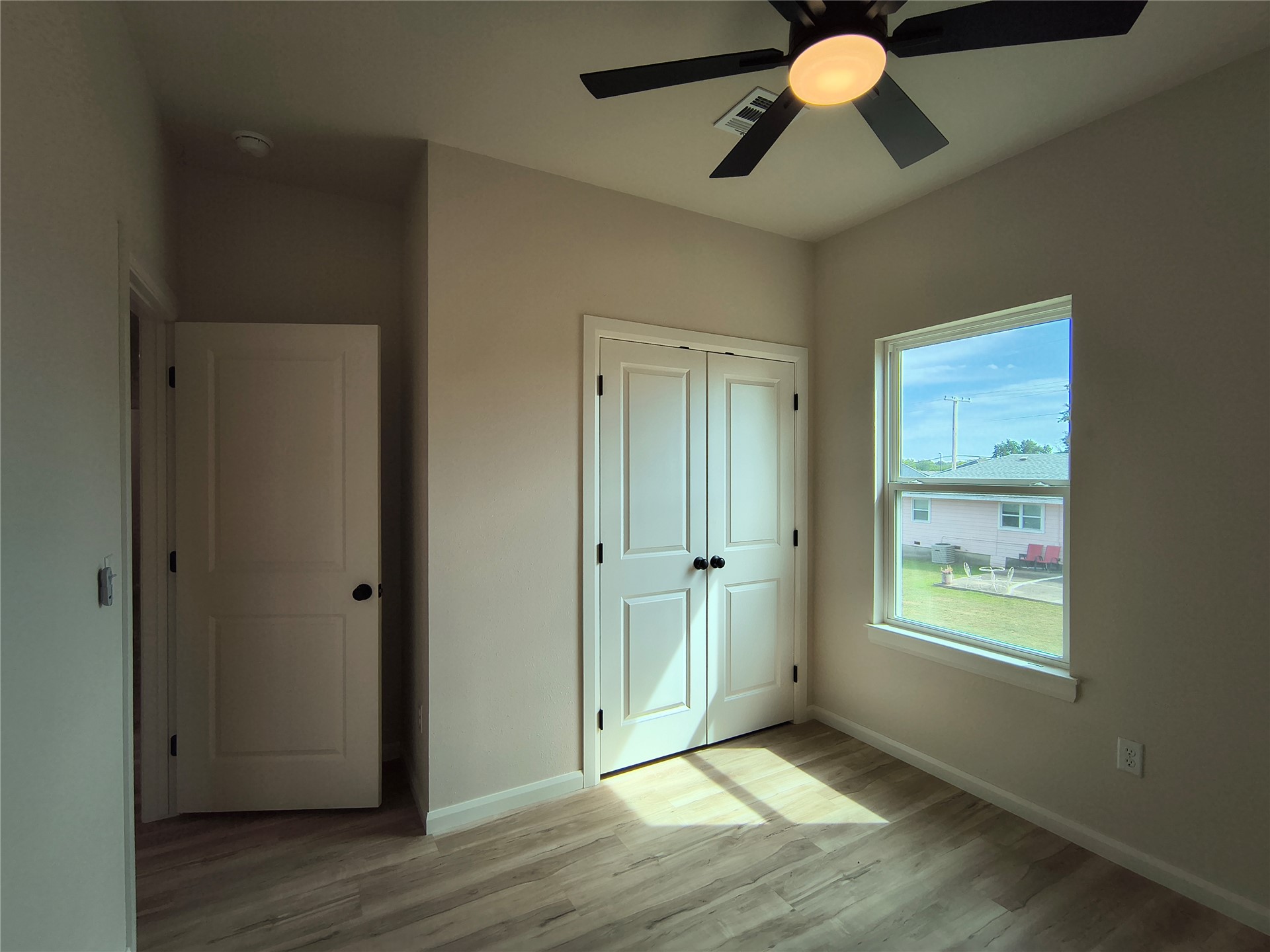 2112 N Trenton Avenue Property Photo 37